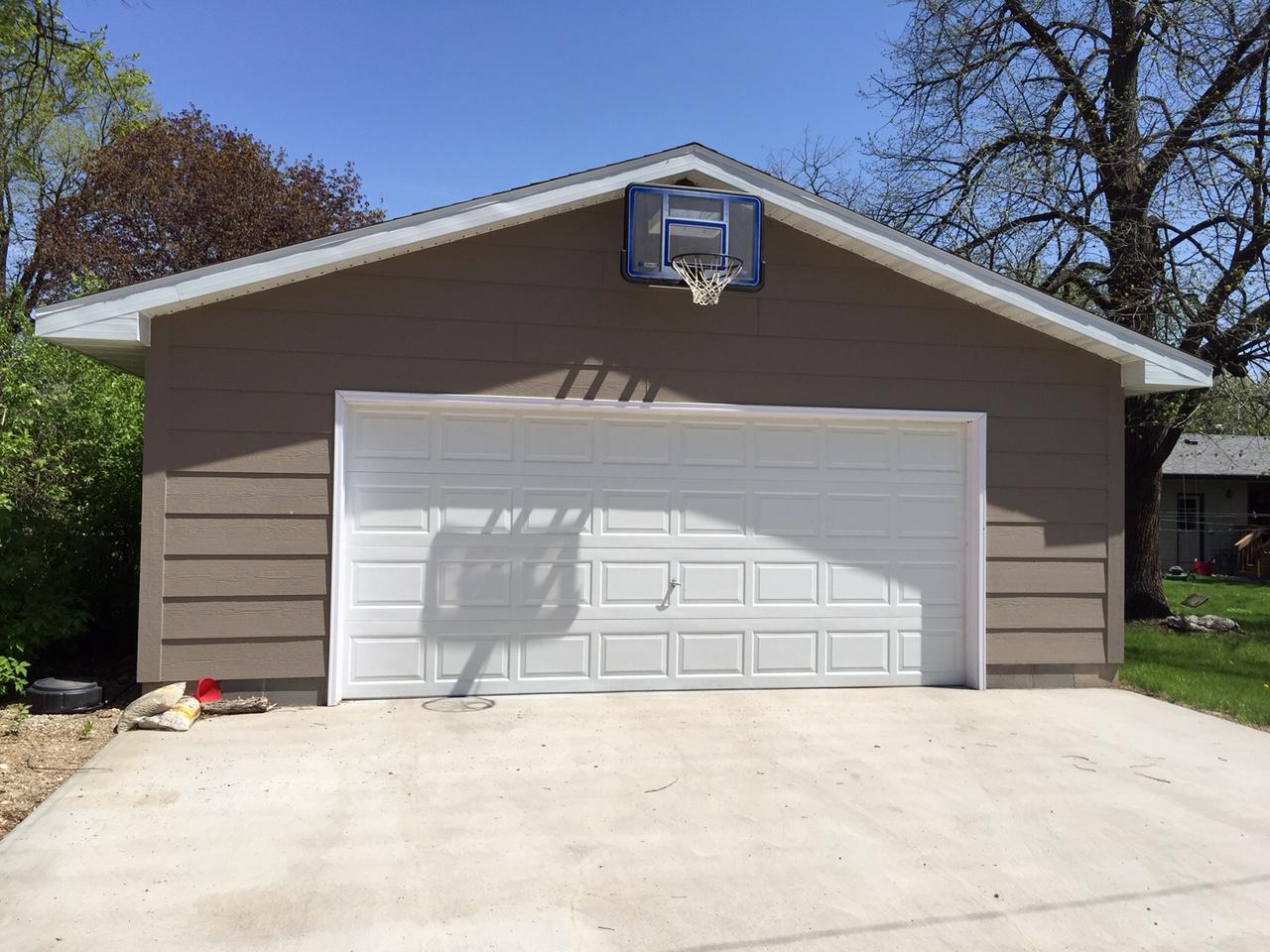 1009 University Blvd