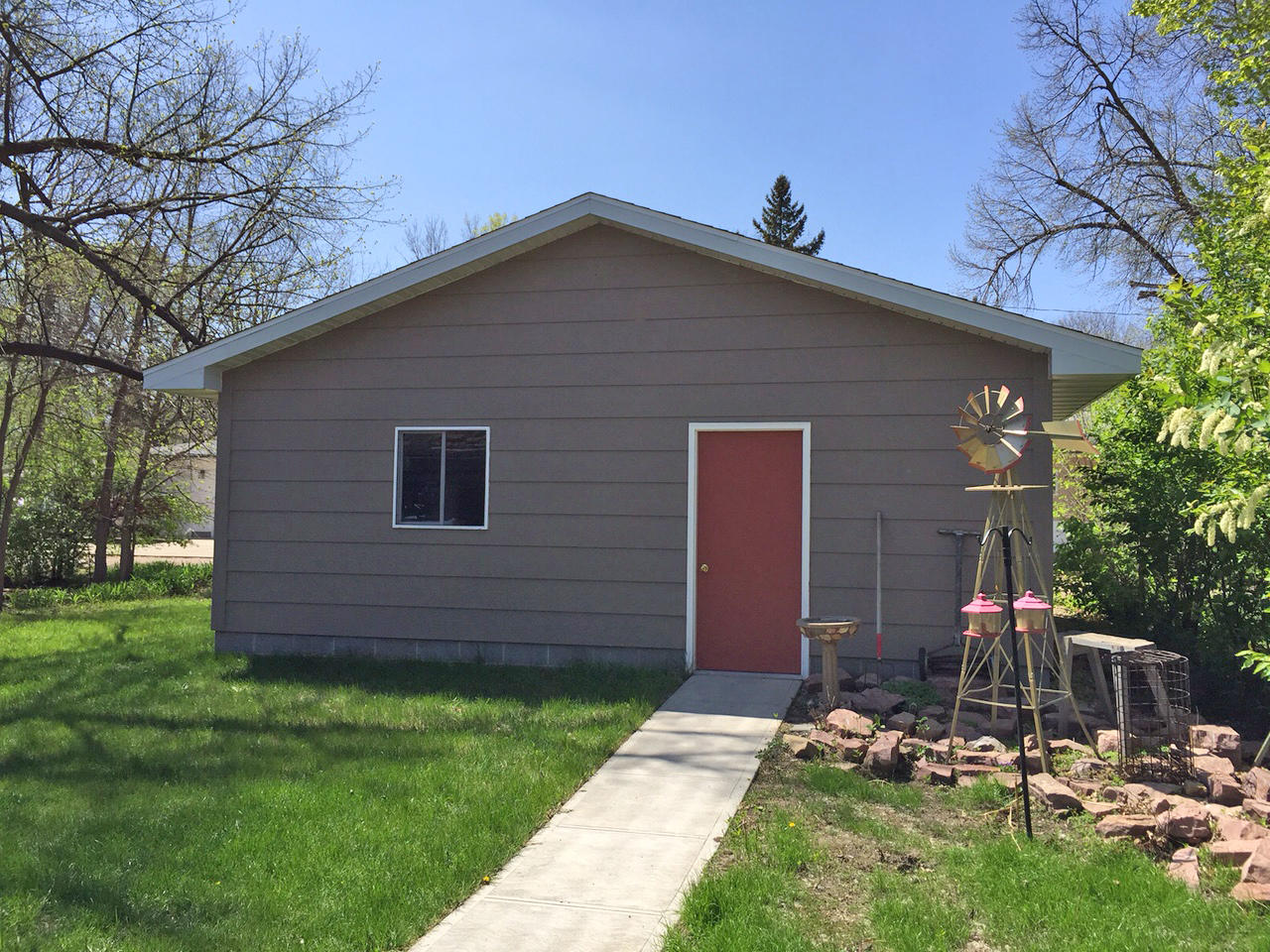 1009 University Blvd