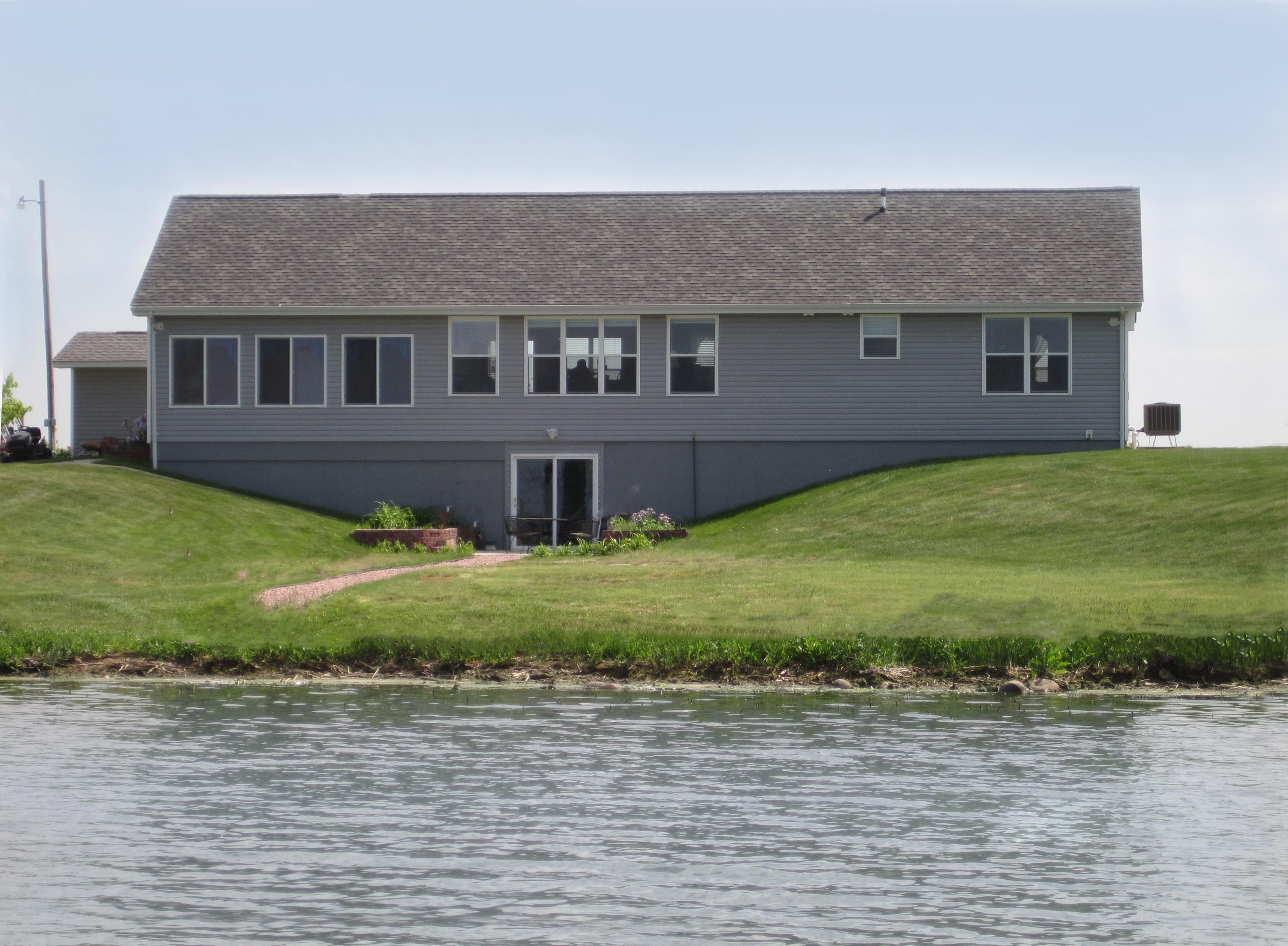 23617 Twin Lakes Dr