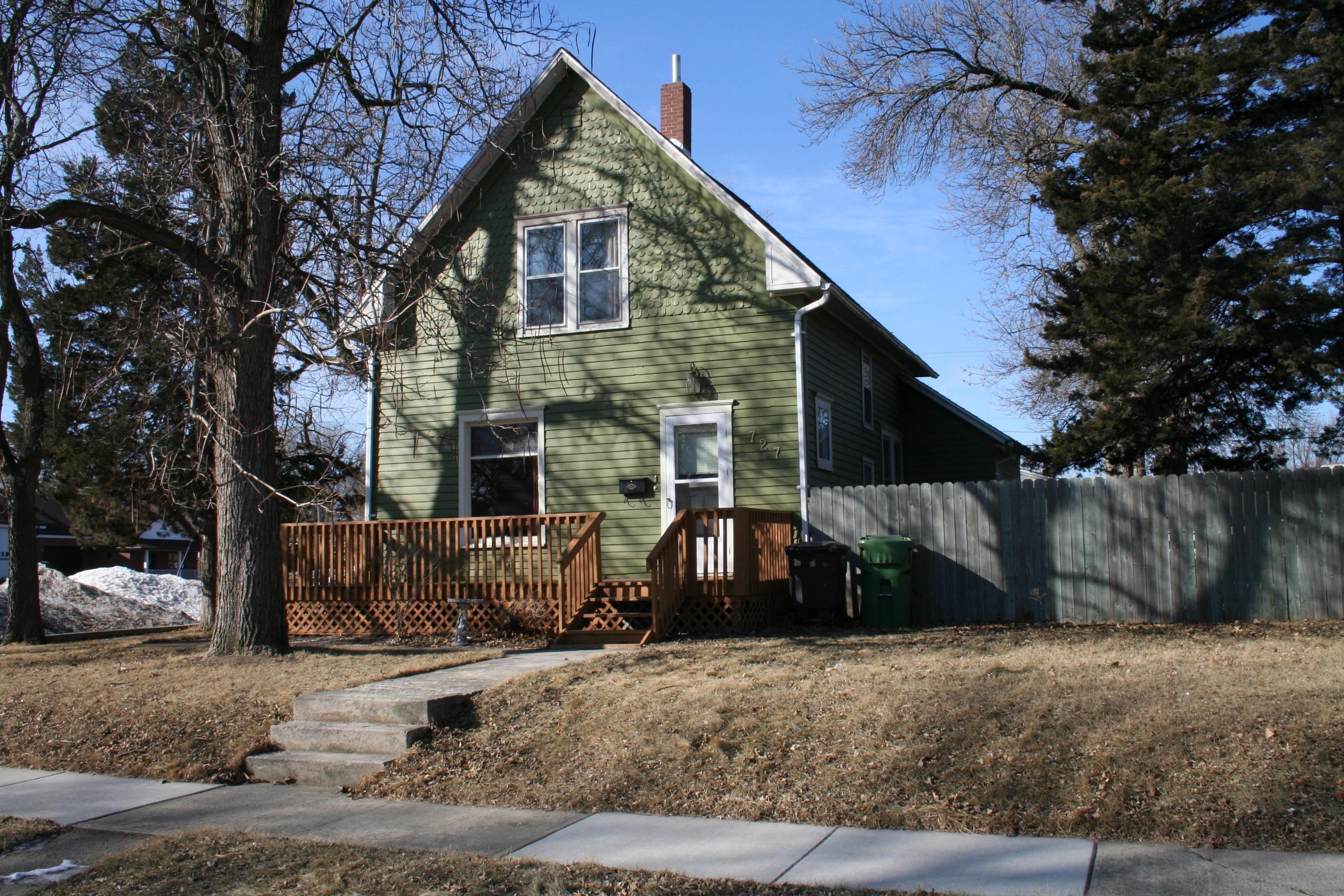 727 S Montana St