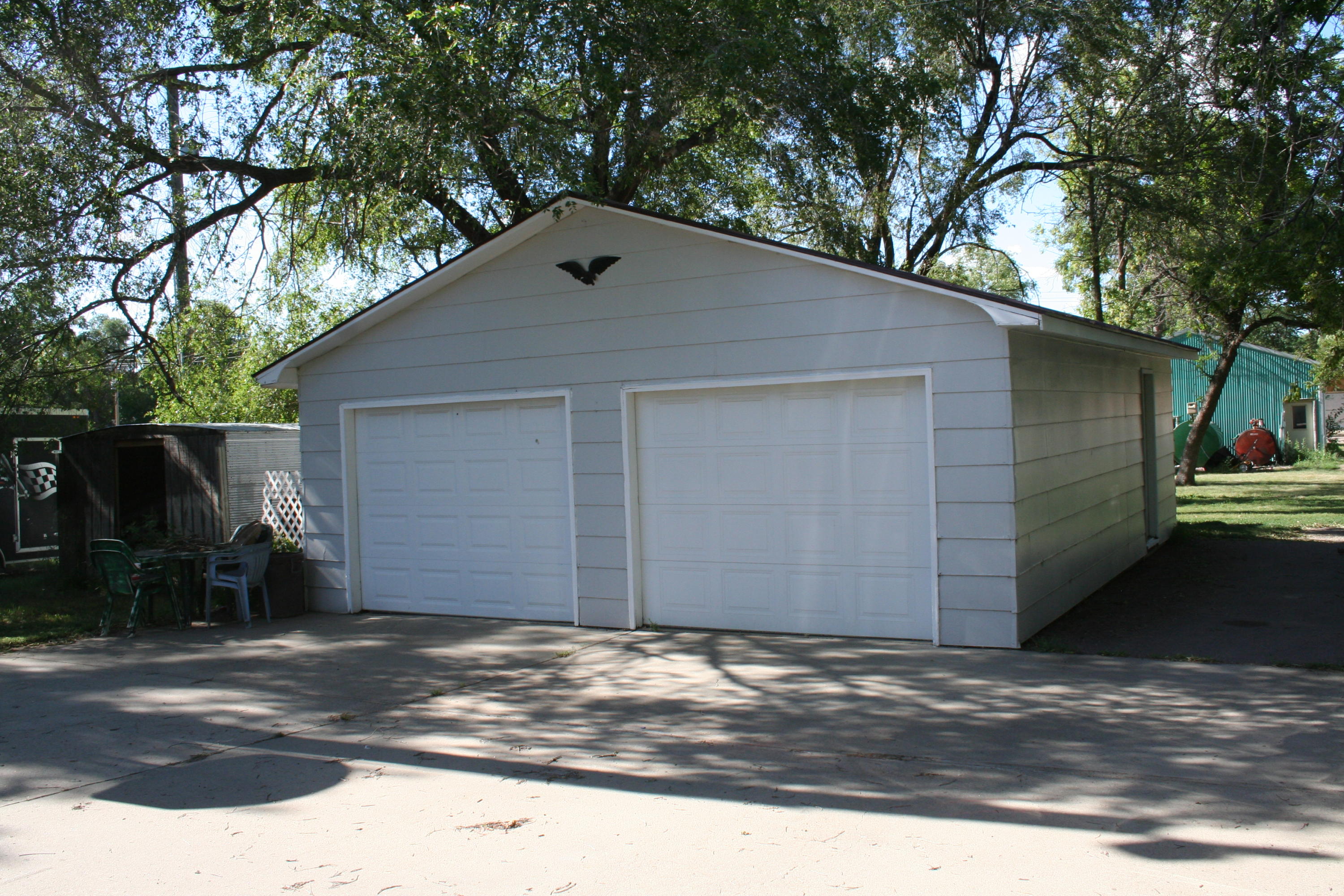 210 E 1st