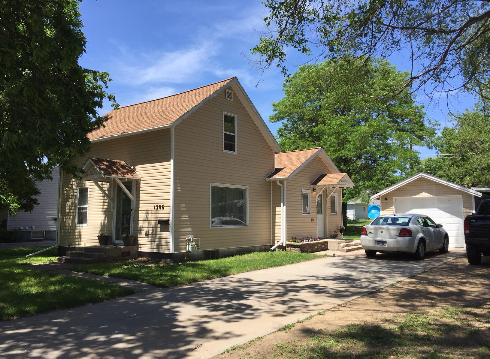 1306 W 3rd Ave