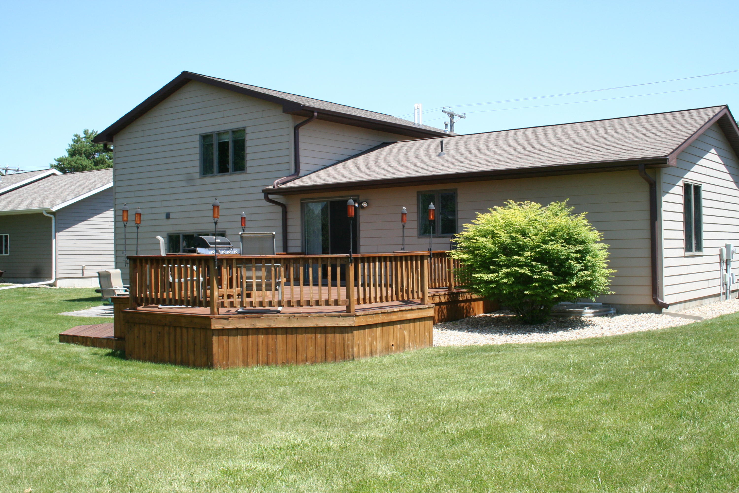 1421 S Miller