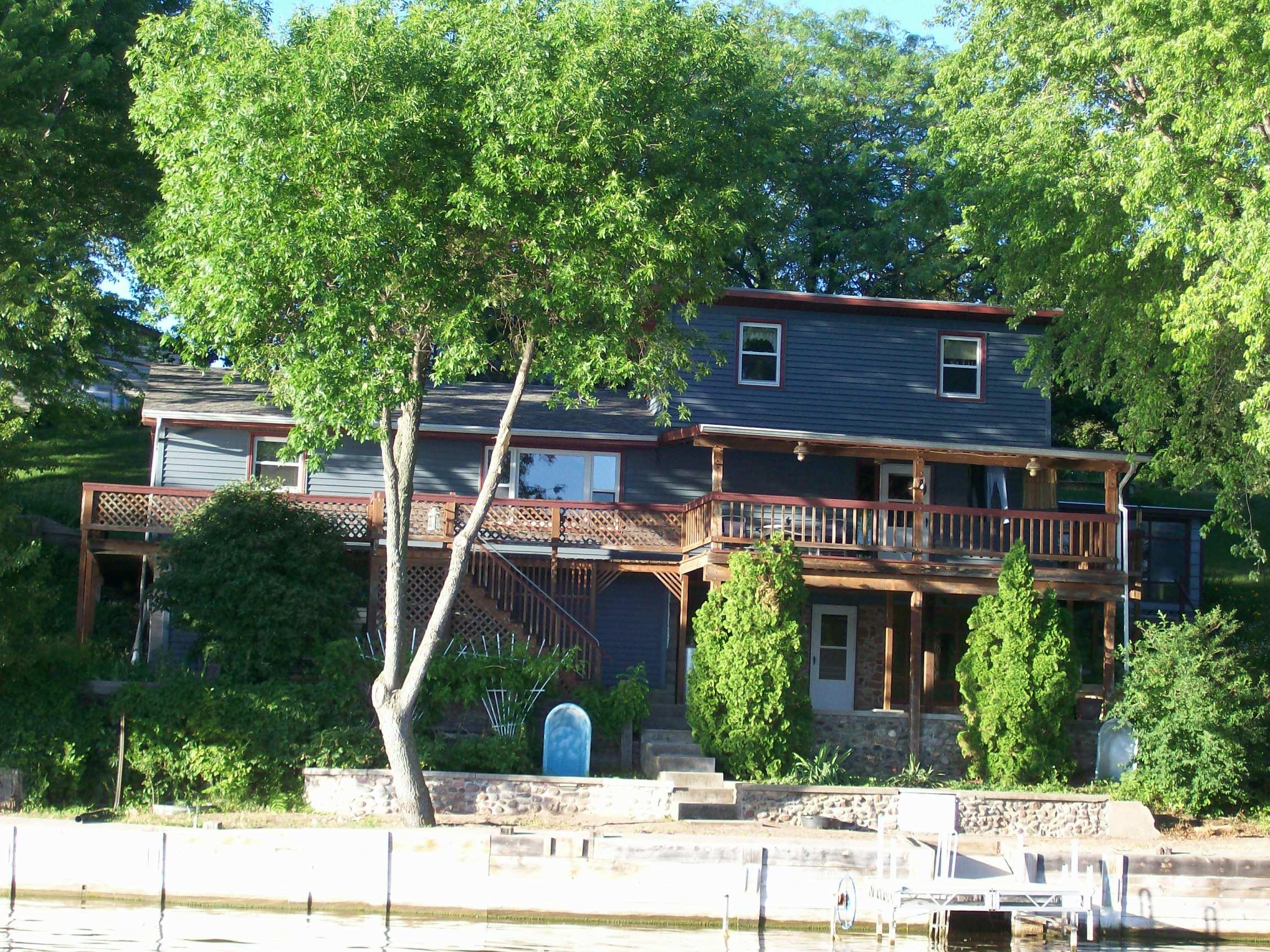 42029 North Shore Drive
