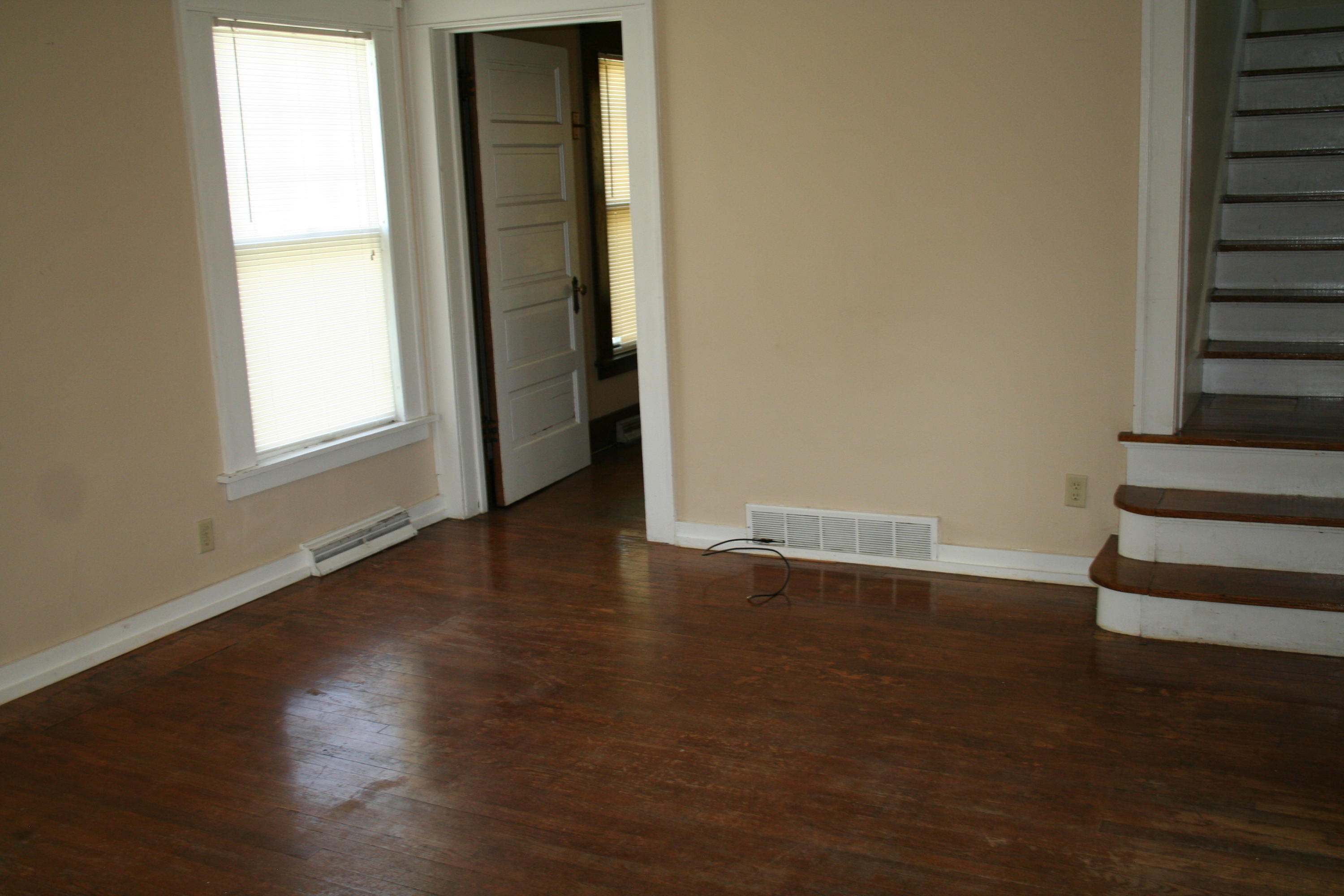 504 N Rowley St