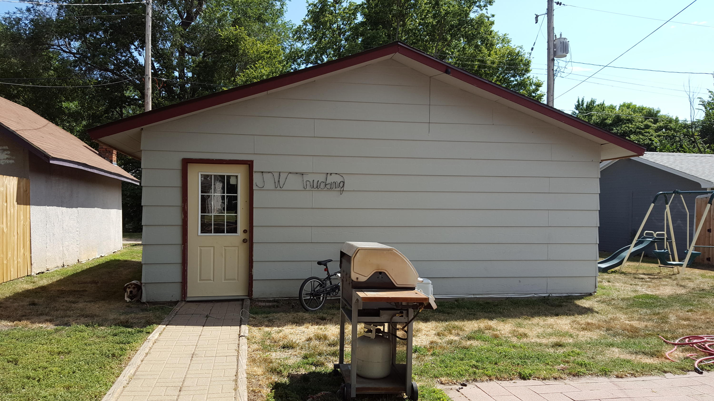 215 W 11th Ave