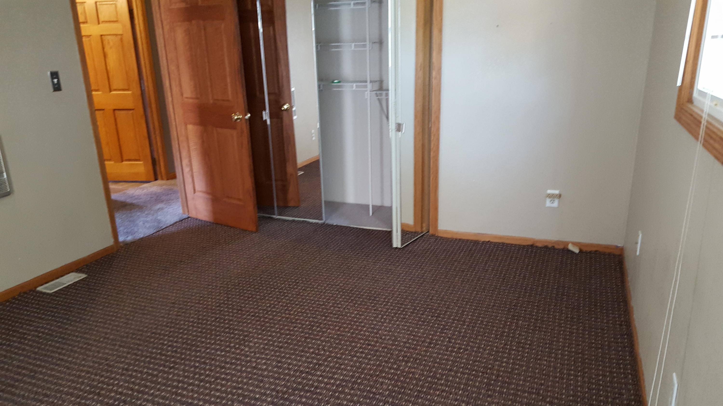 215 W 11th Ave