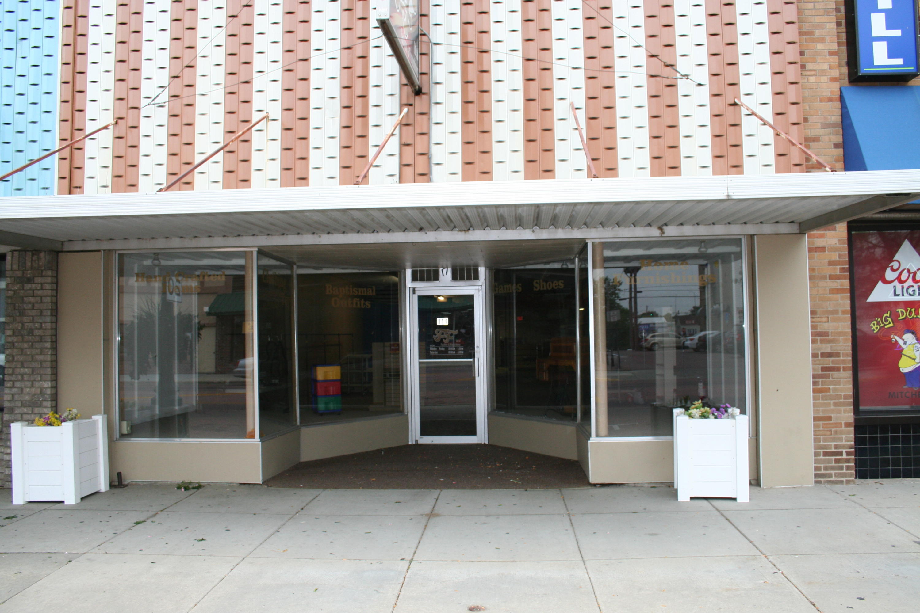 114 N Main St