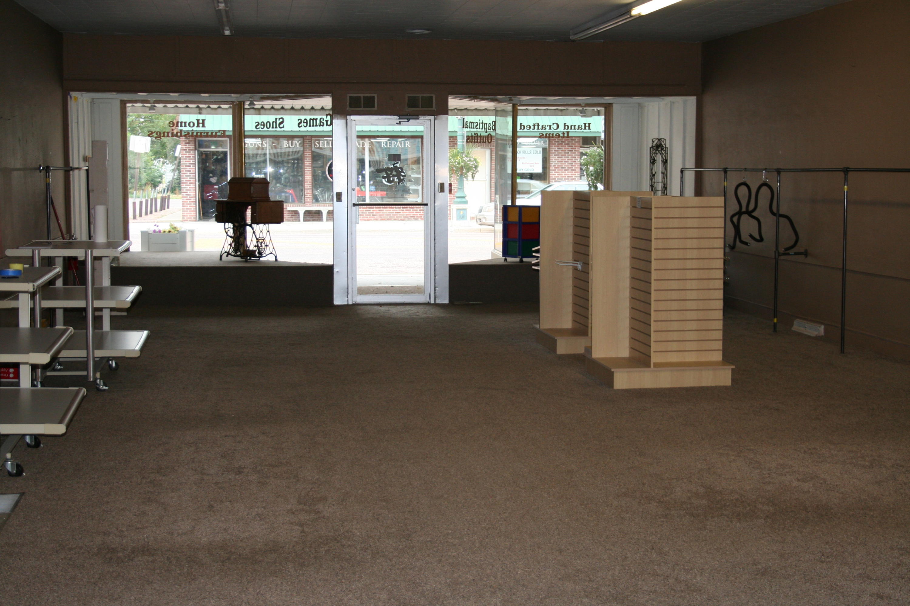 114 N Main St