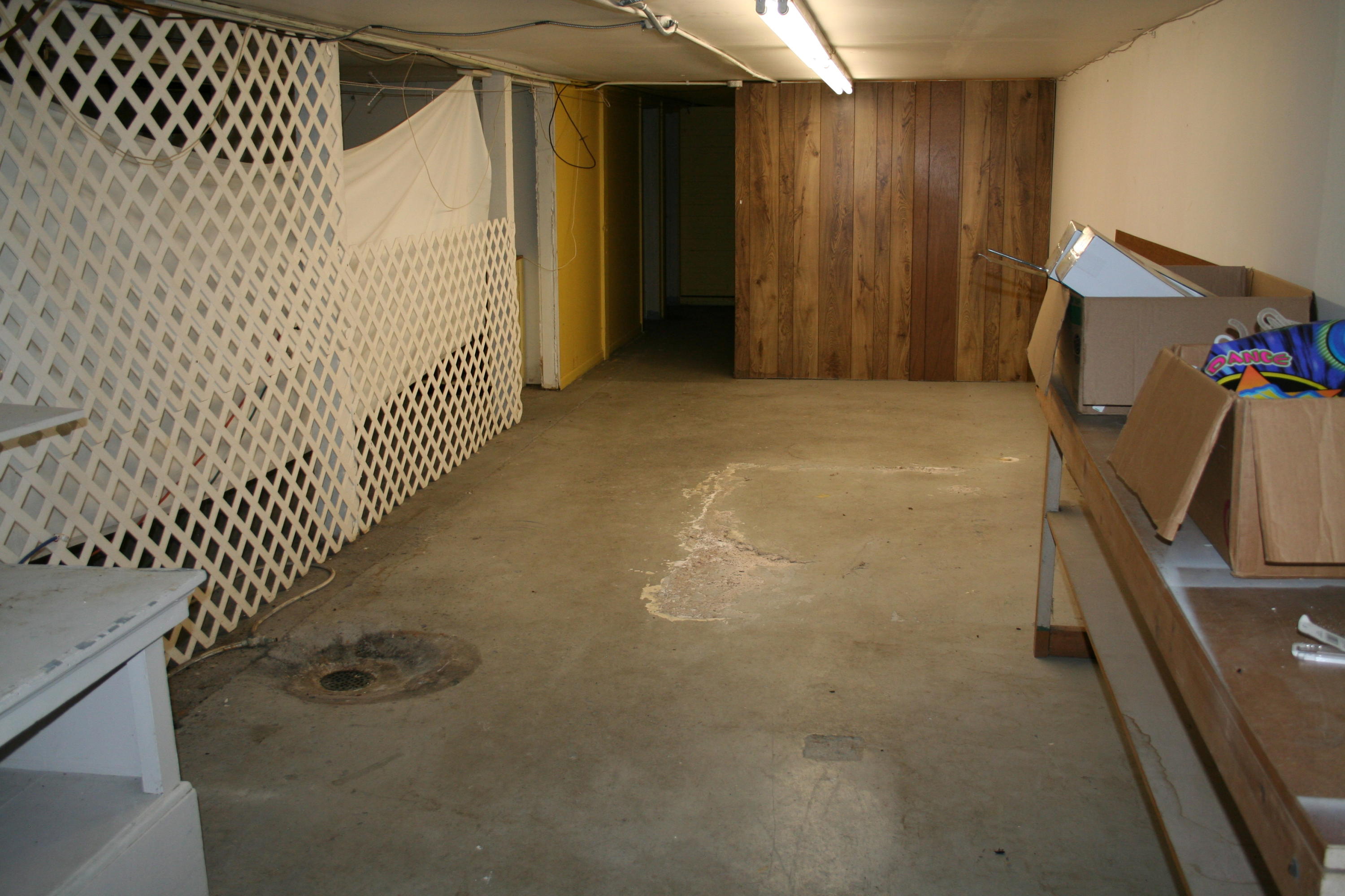 114 N Main St