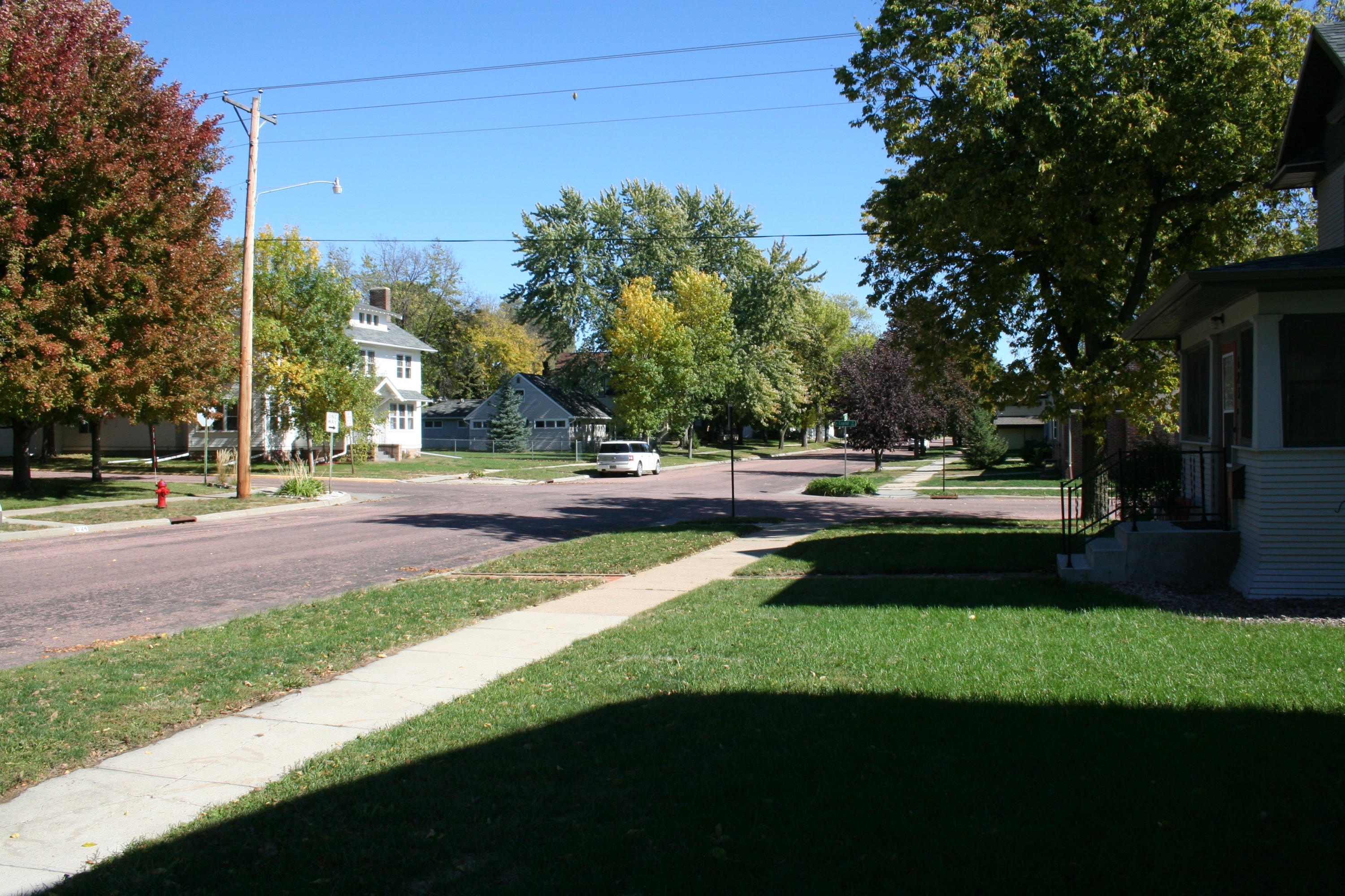 621 E 4th Ave