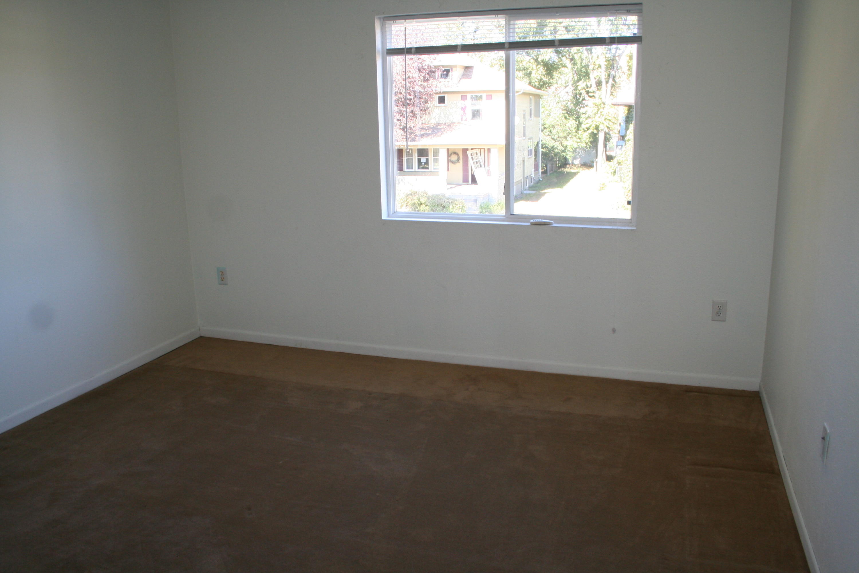621 E 4th Ave