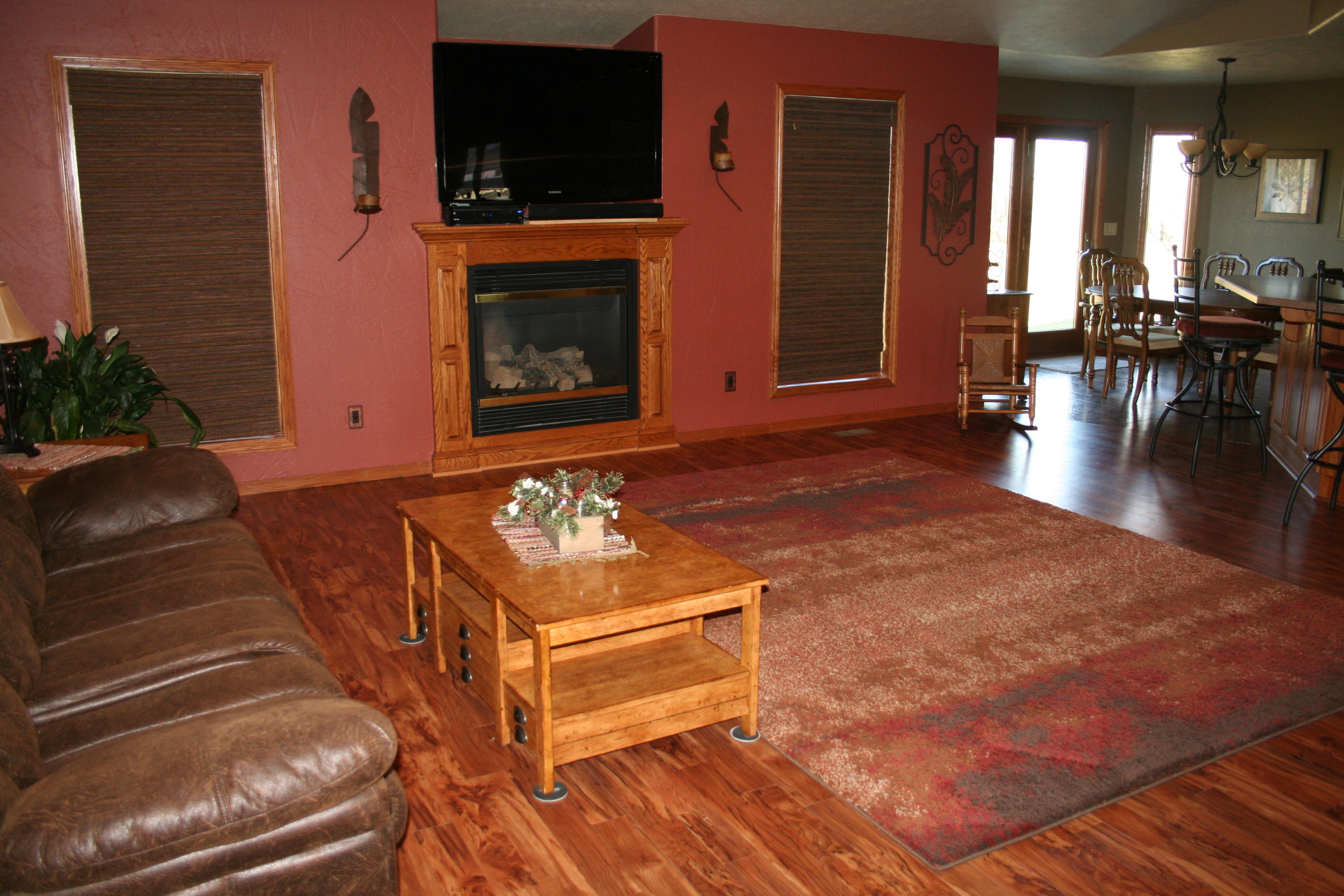 2701 Mentzer Ct