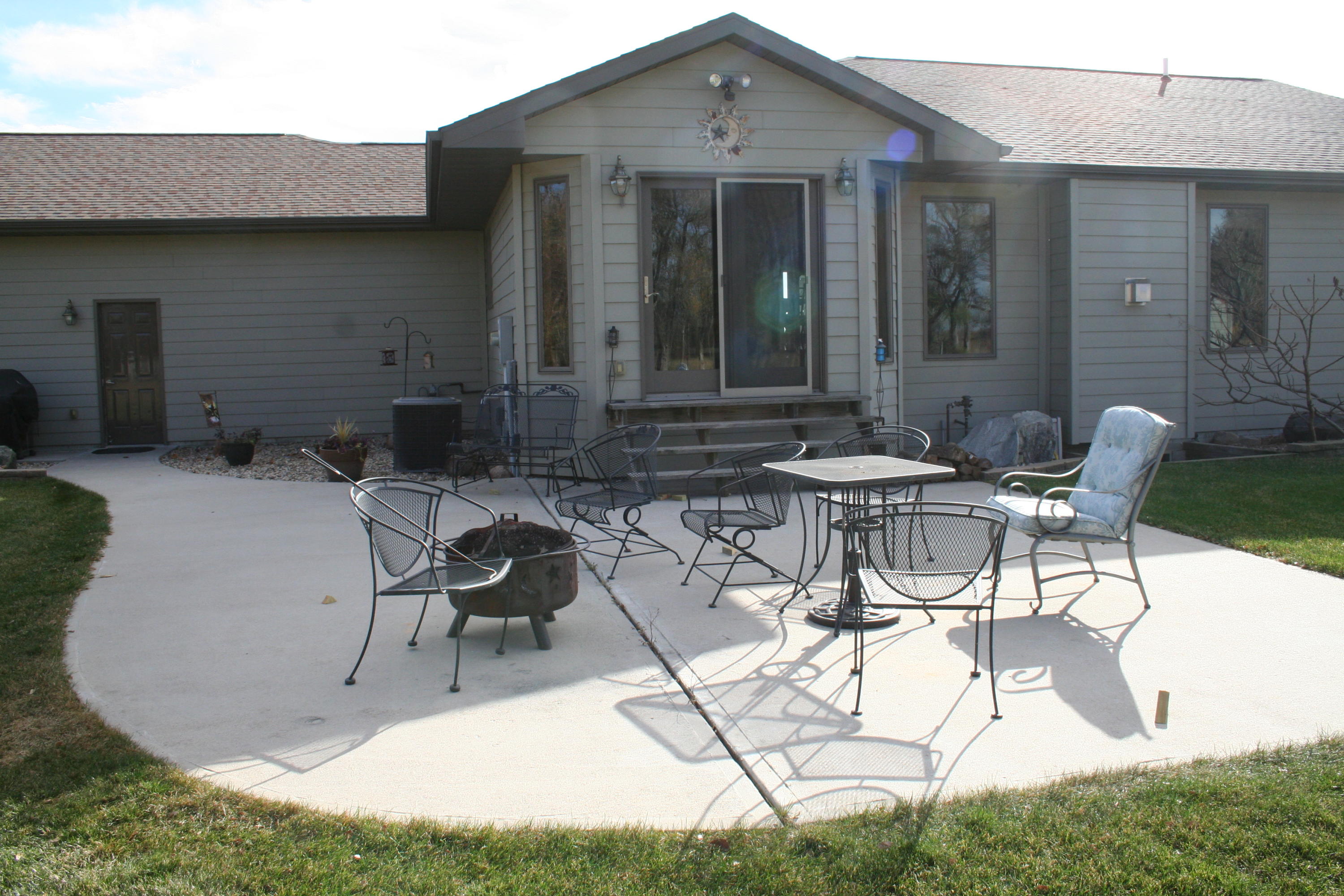 2701 Mentzer Ct
