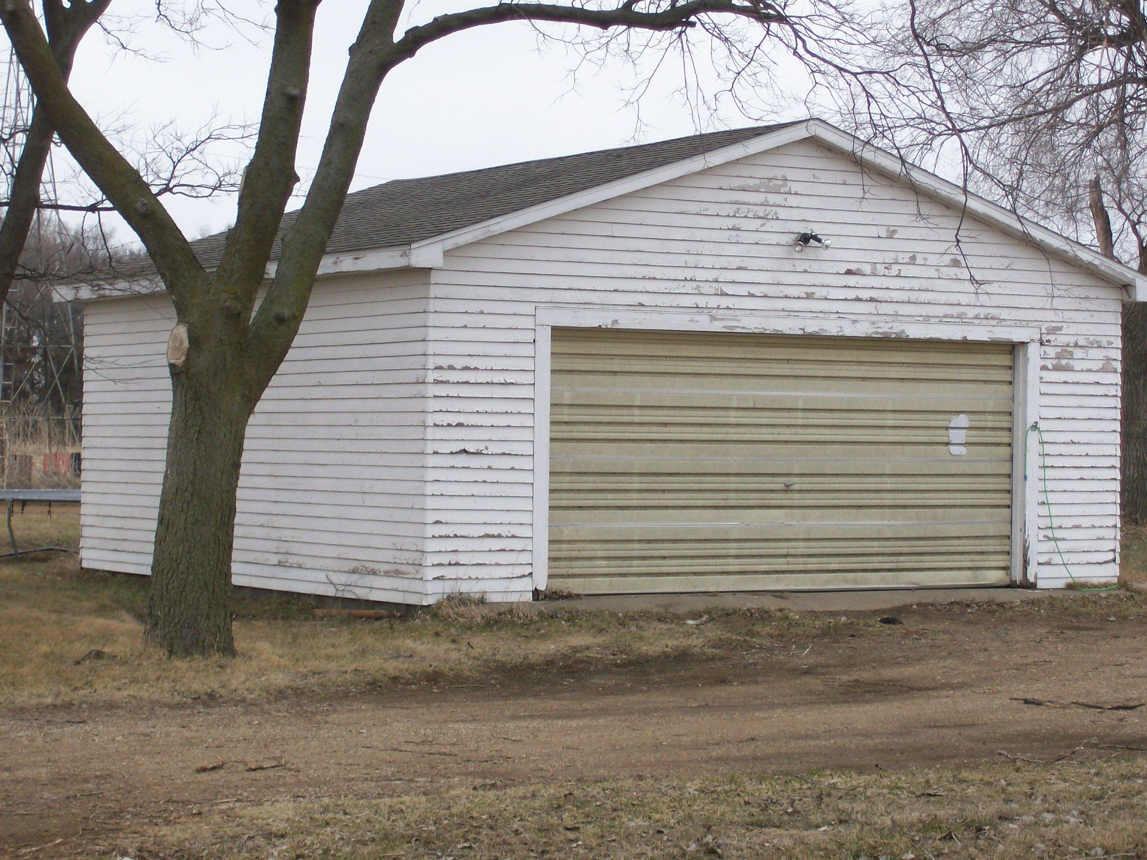 24599 411th Ave