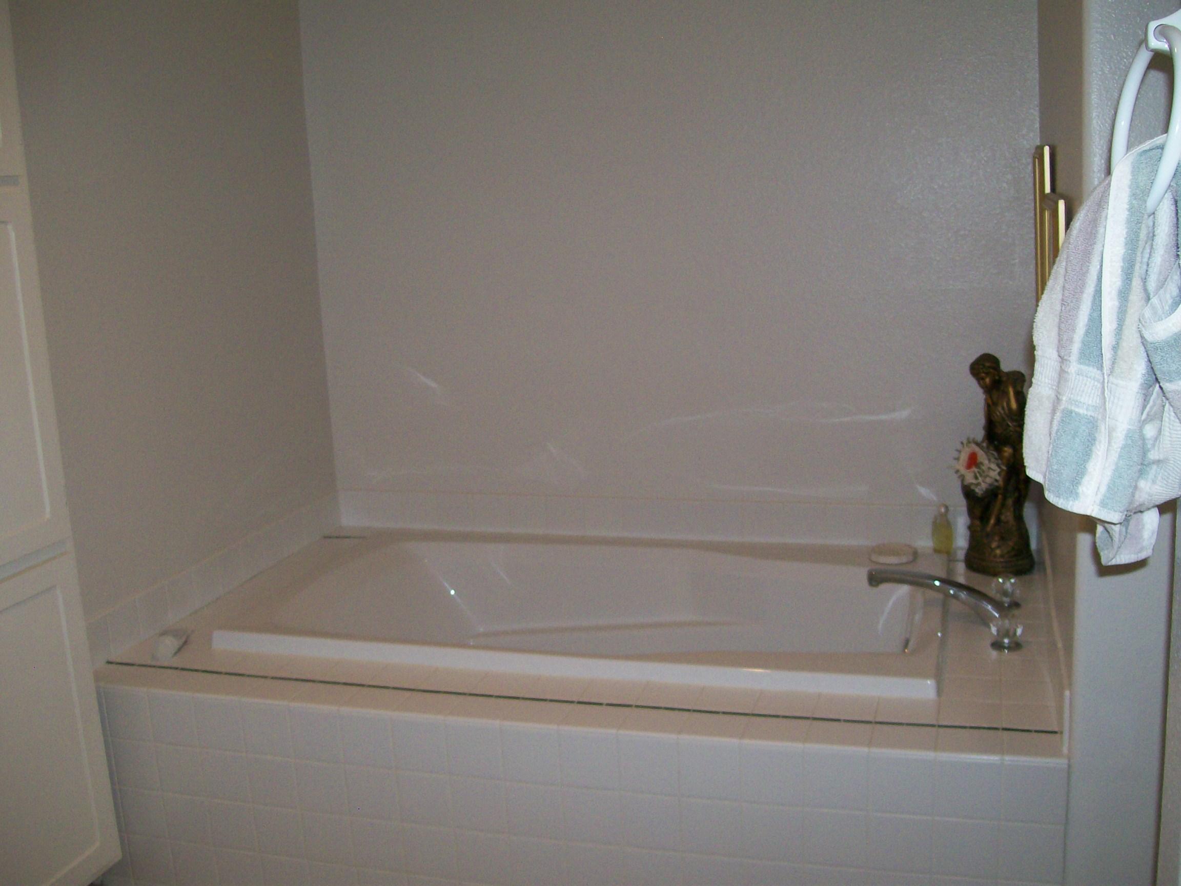 406 East Elm St