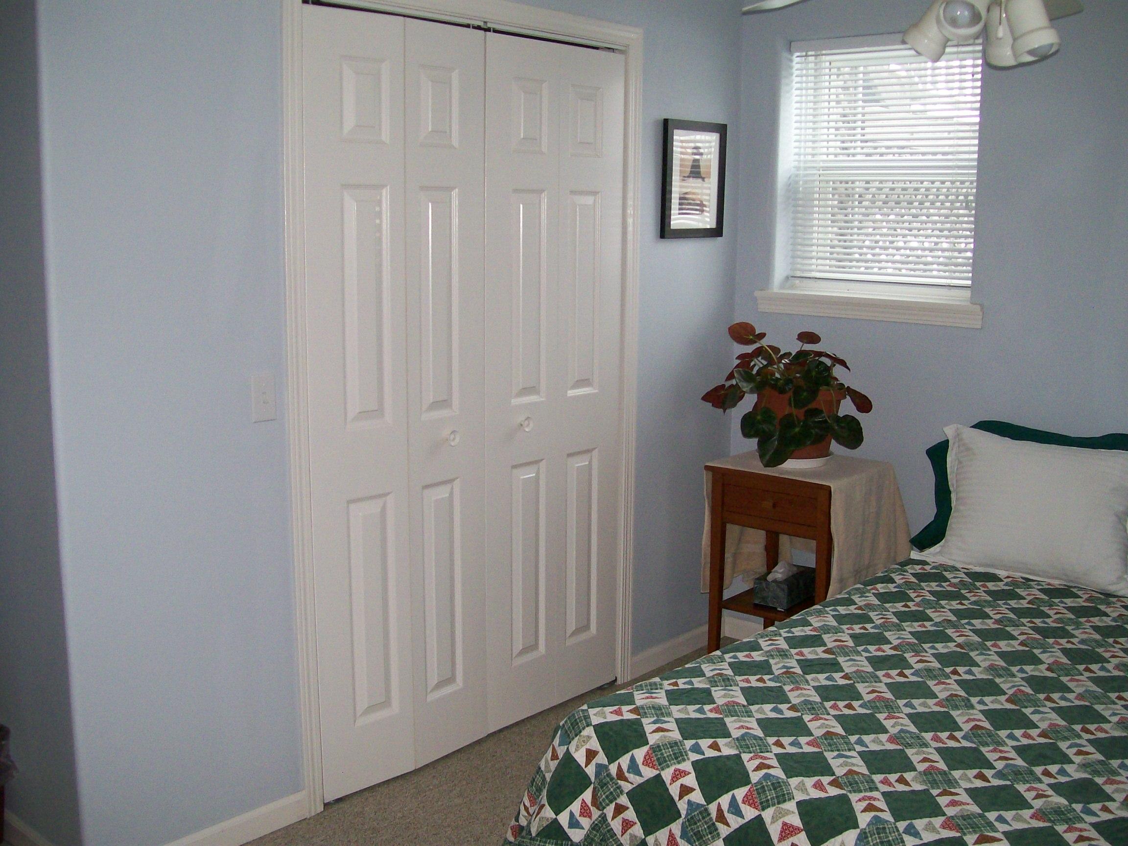 406 East Elm St