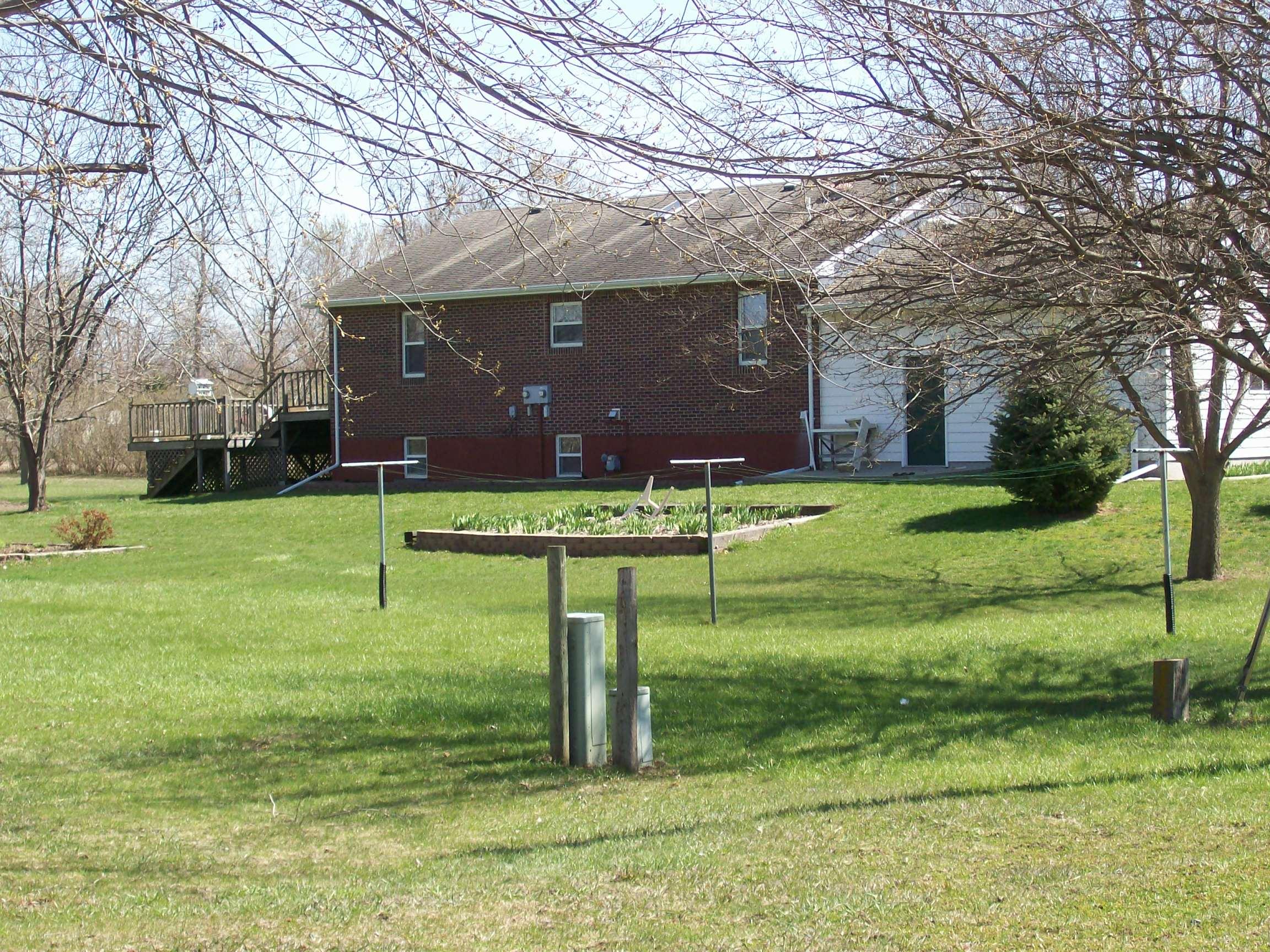 406 East Elm St