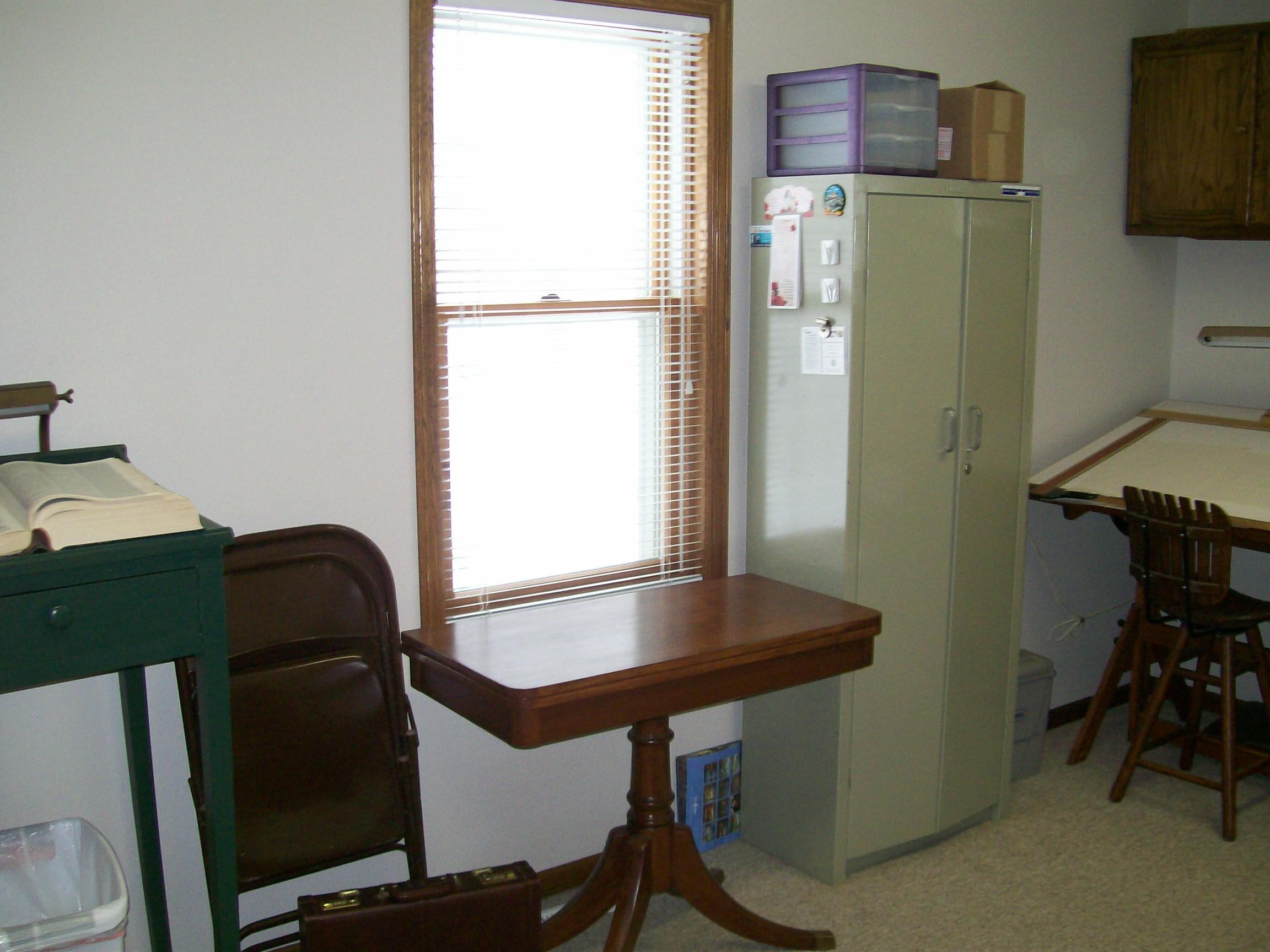 406 East Elm St