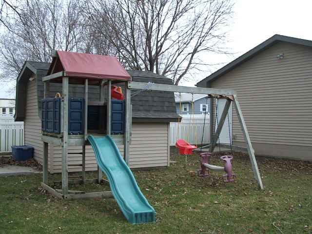 910 N Mentzer