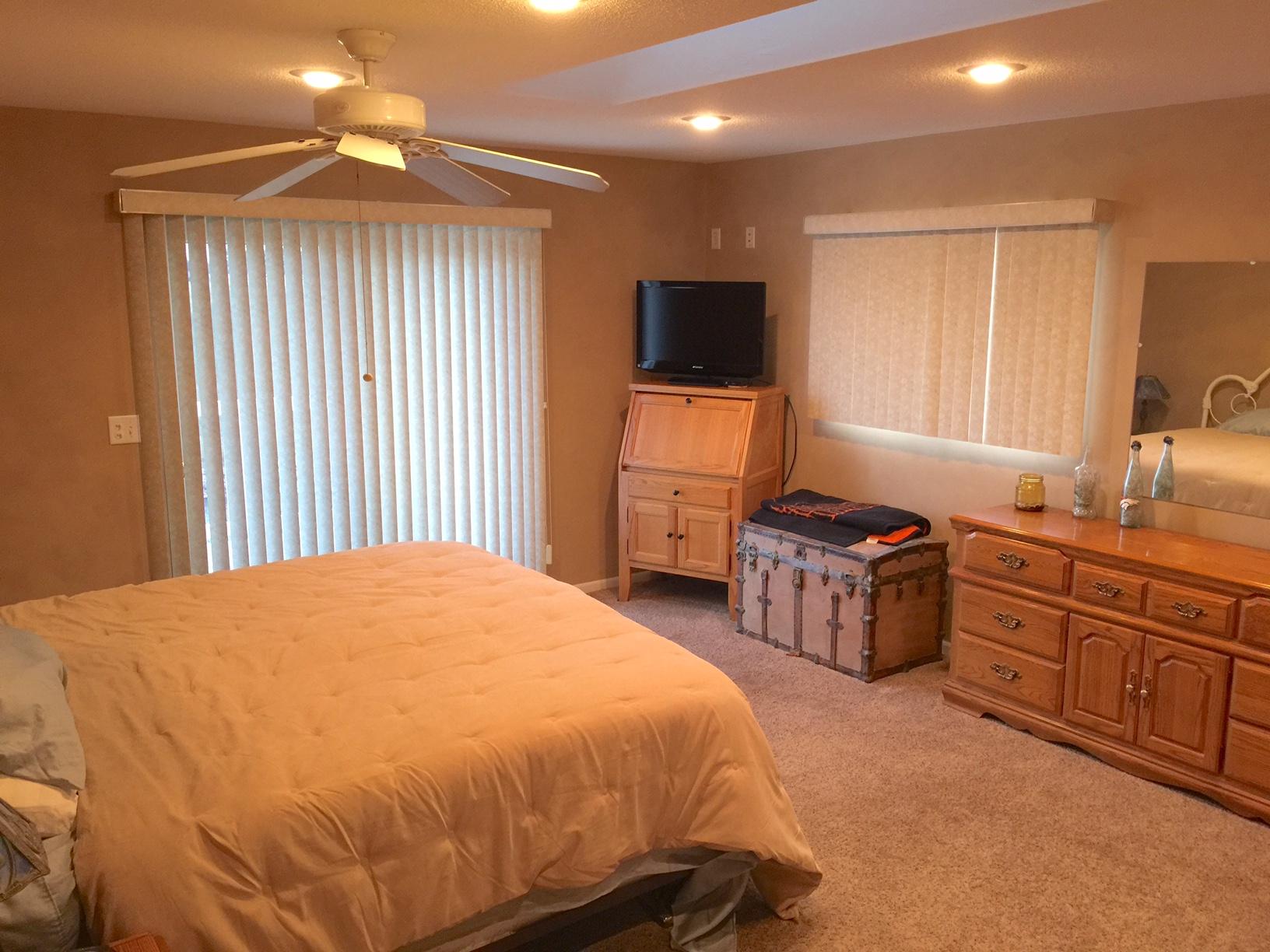 2933 Dailey Dr