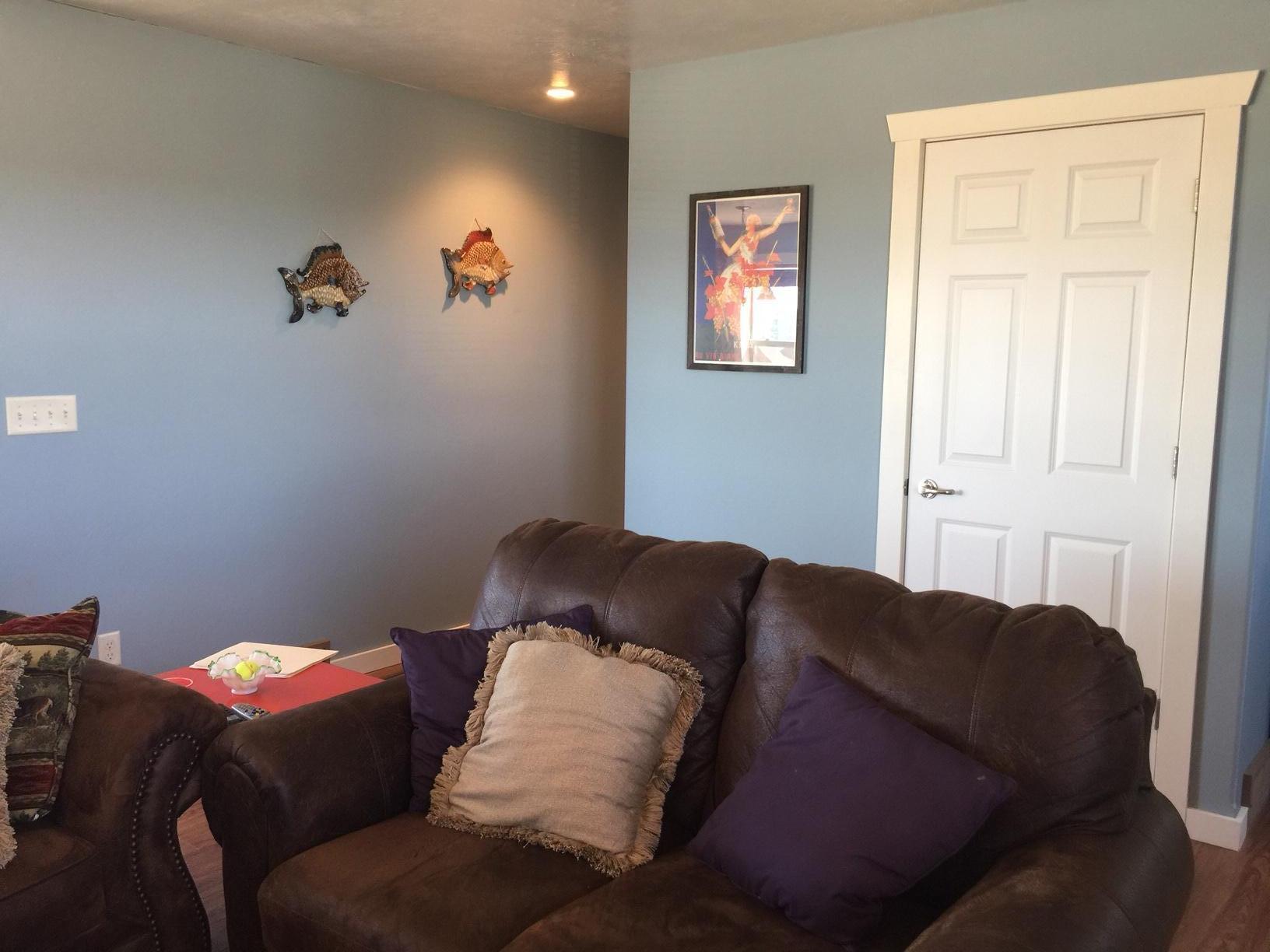 411 Cedar Ln