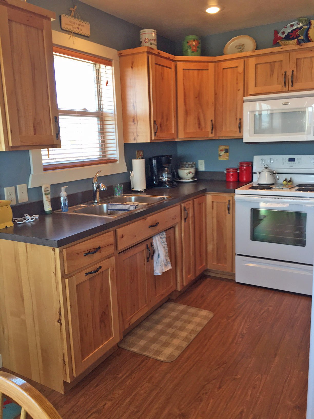 411 Cedar Ln