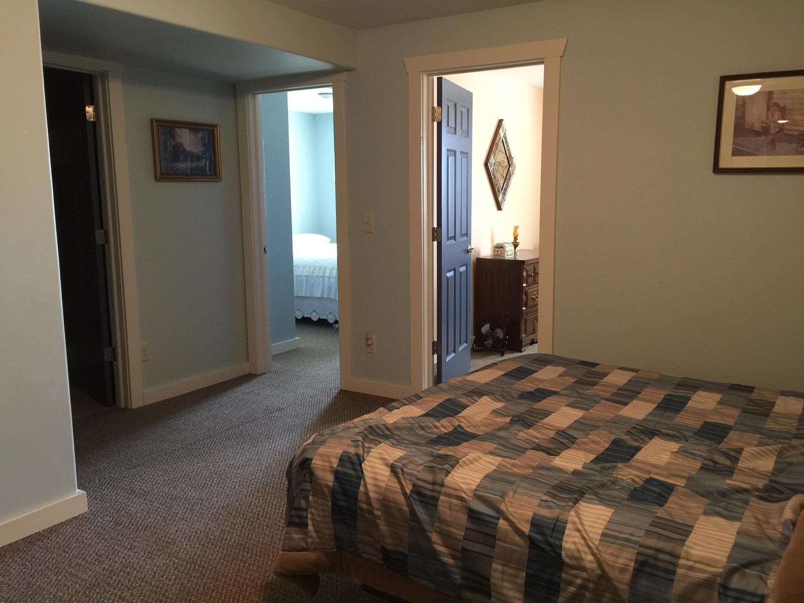 411 Cedar Ln