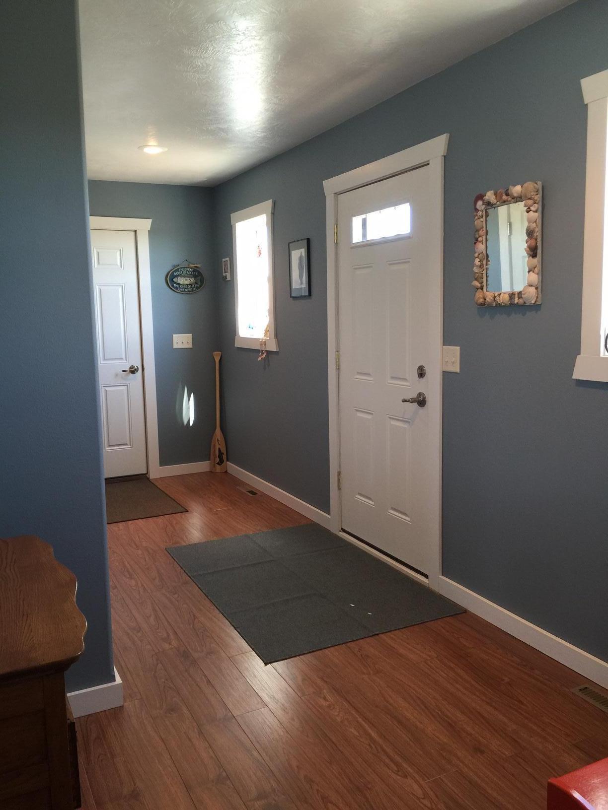 411 Cedar Ln