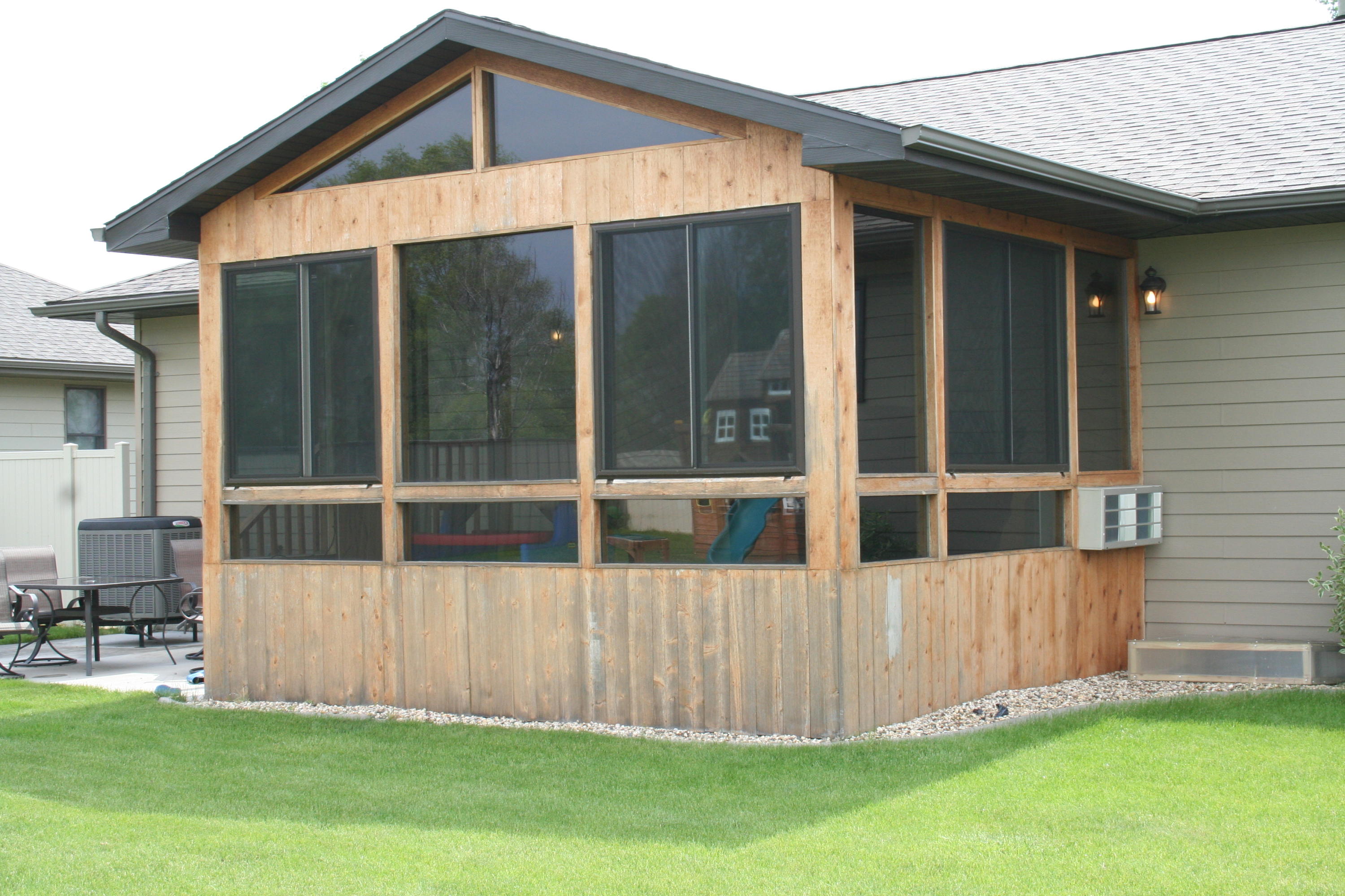 77 N Harmon Dr
