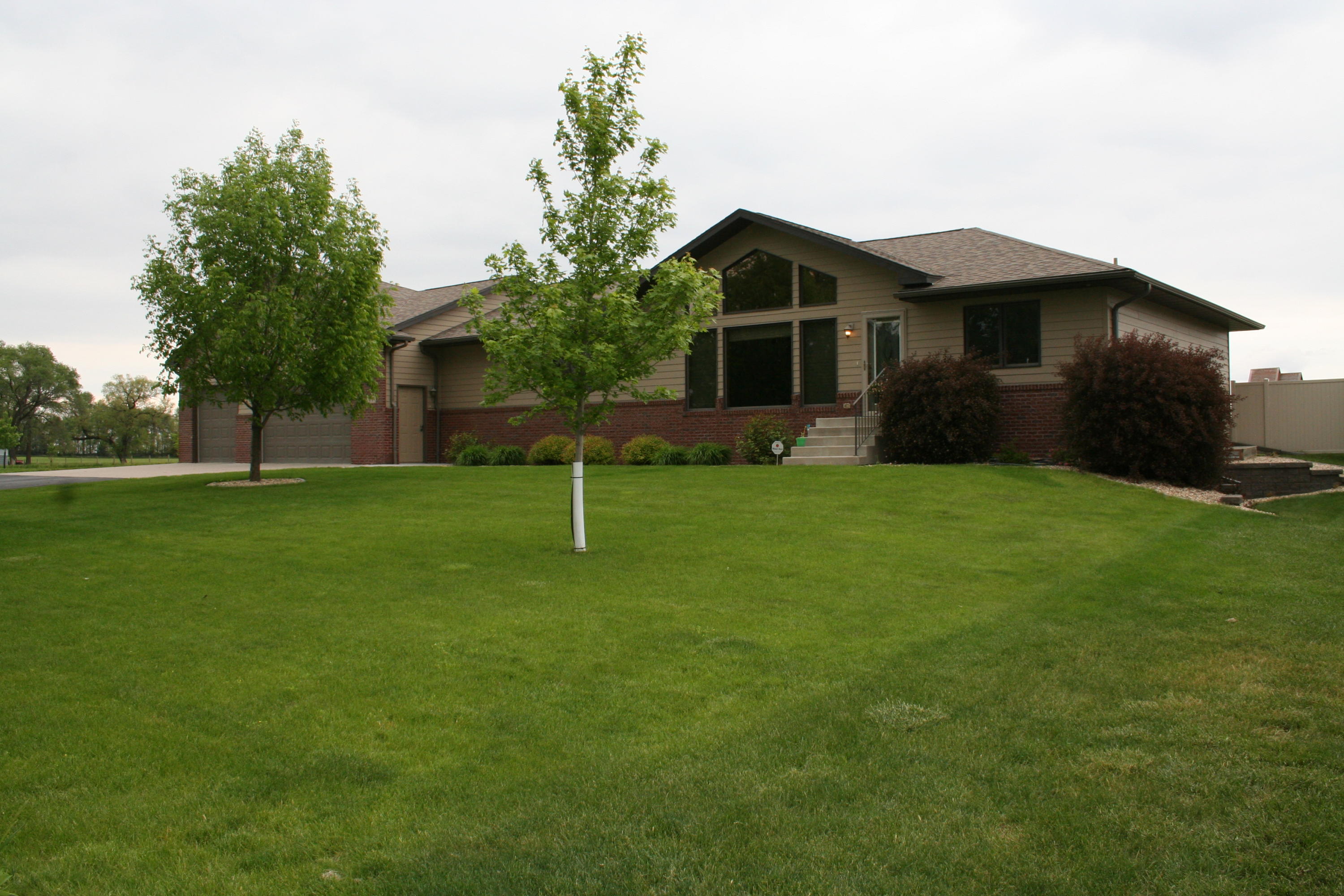 77 N Harmon Dr