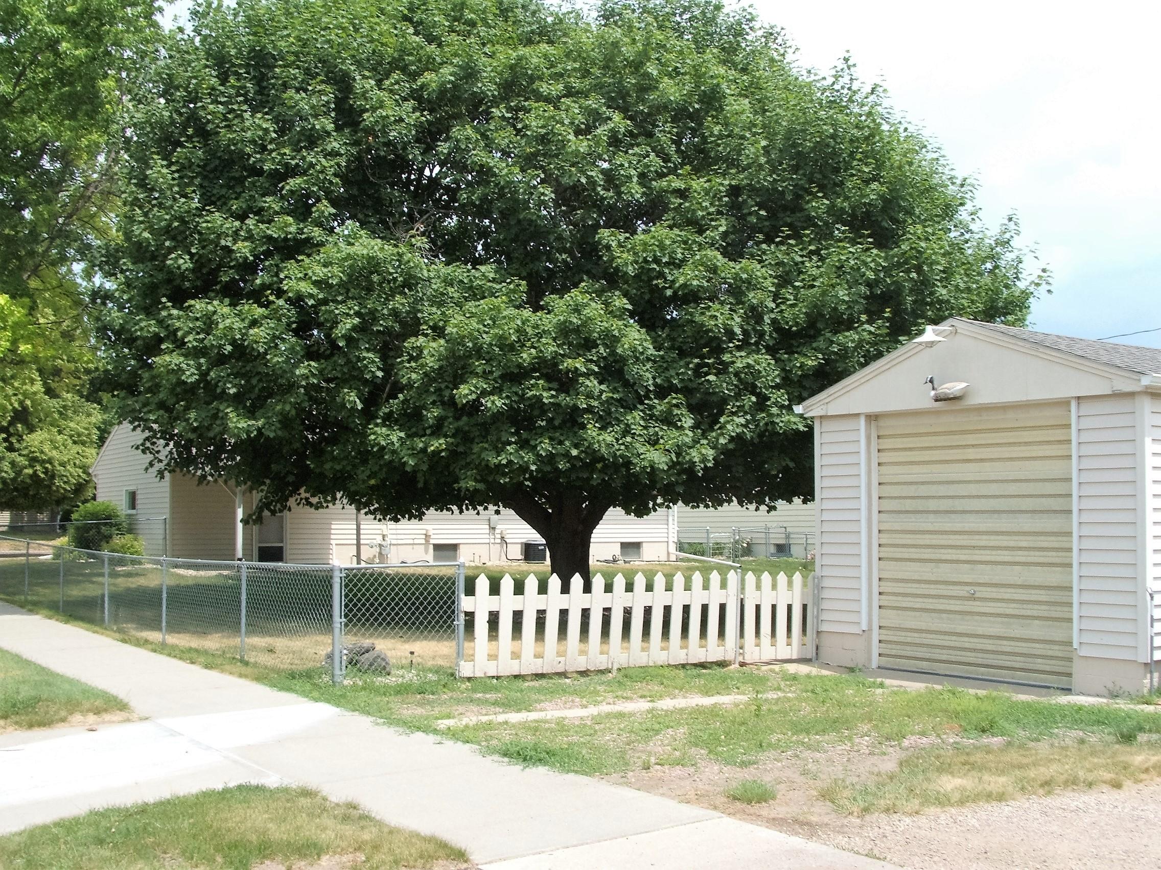 301 E 13th