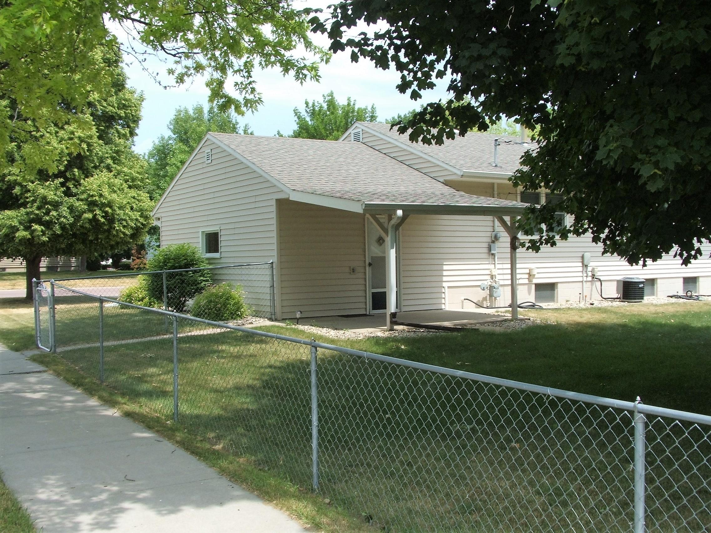 301 E 13th