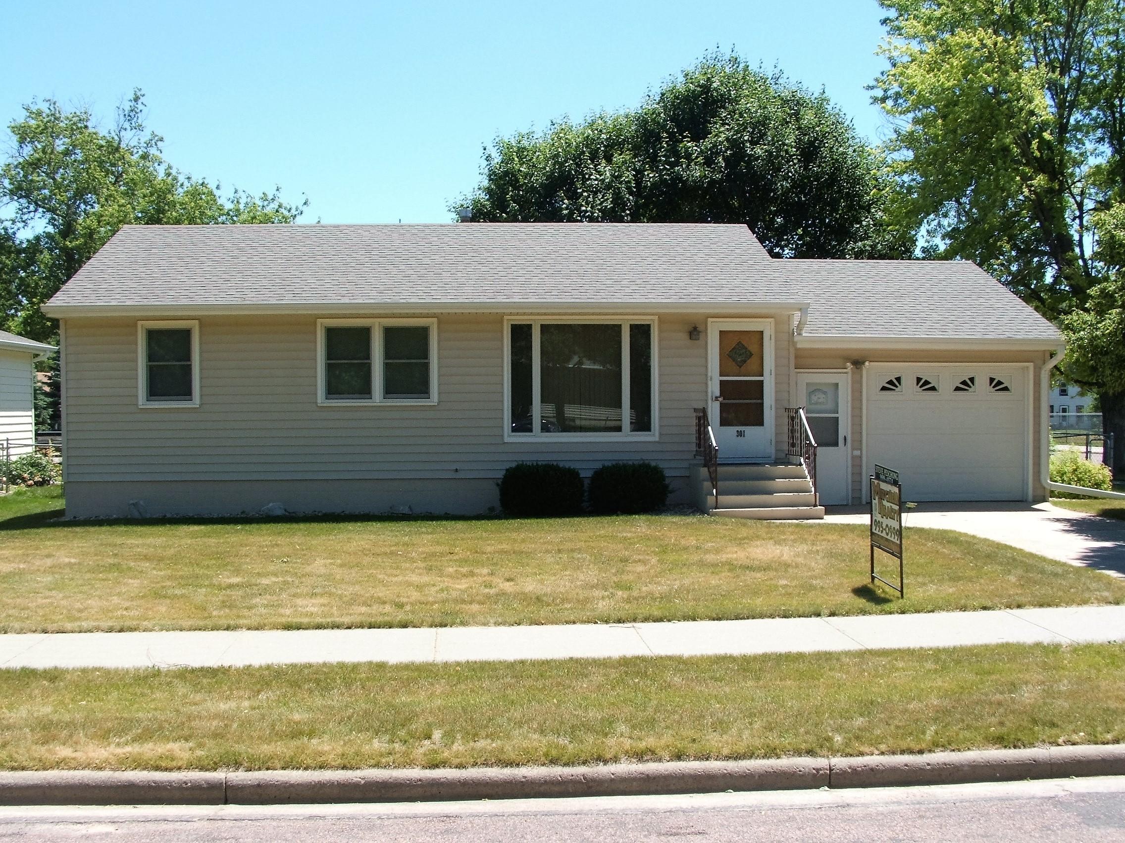 301 E 13th