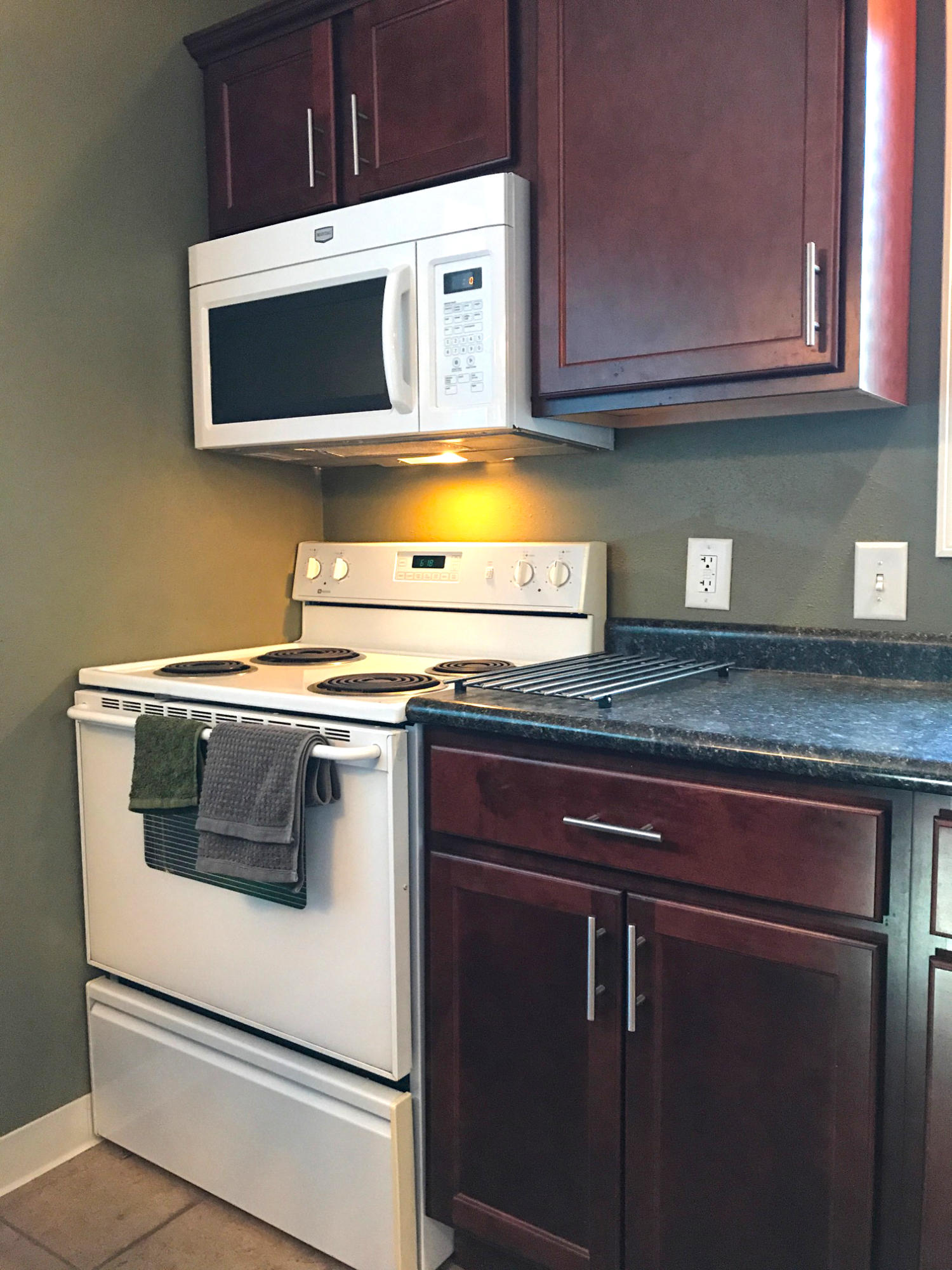 400 W 13th Ave
