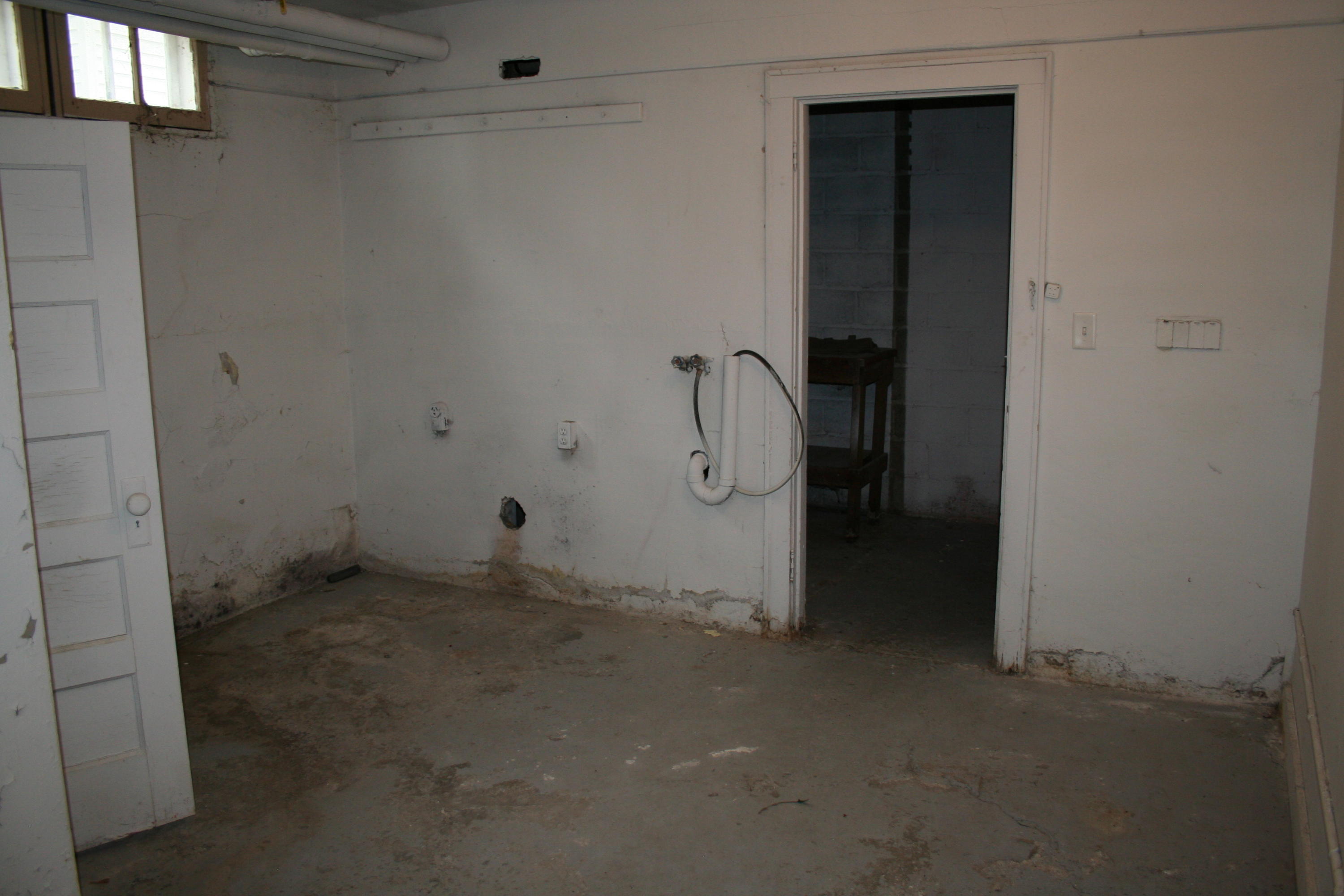 320 E 4th Ave
