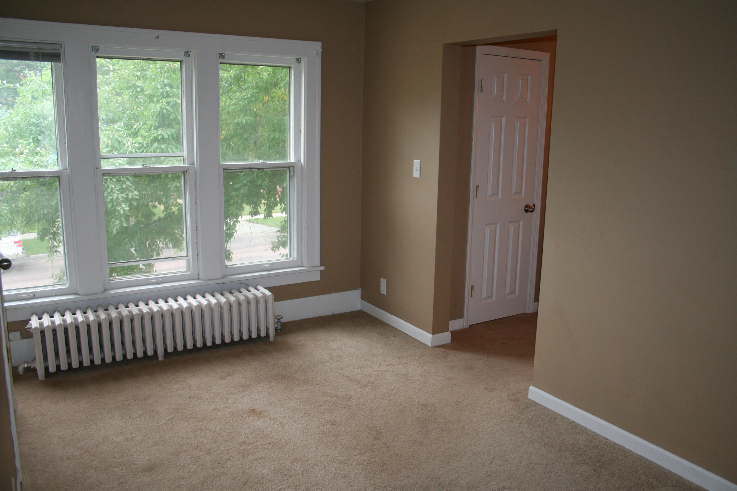 320 E 4th Ave