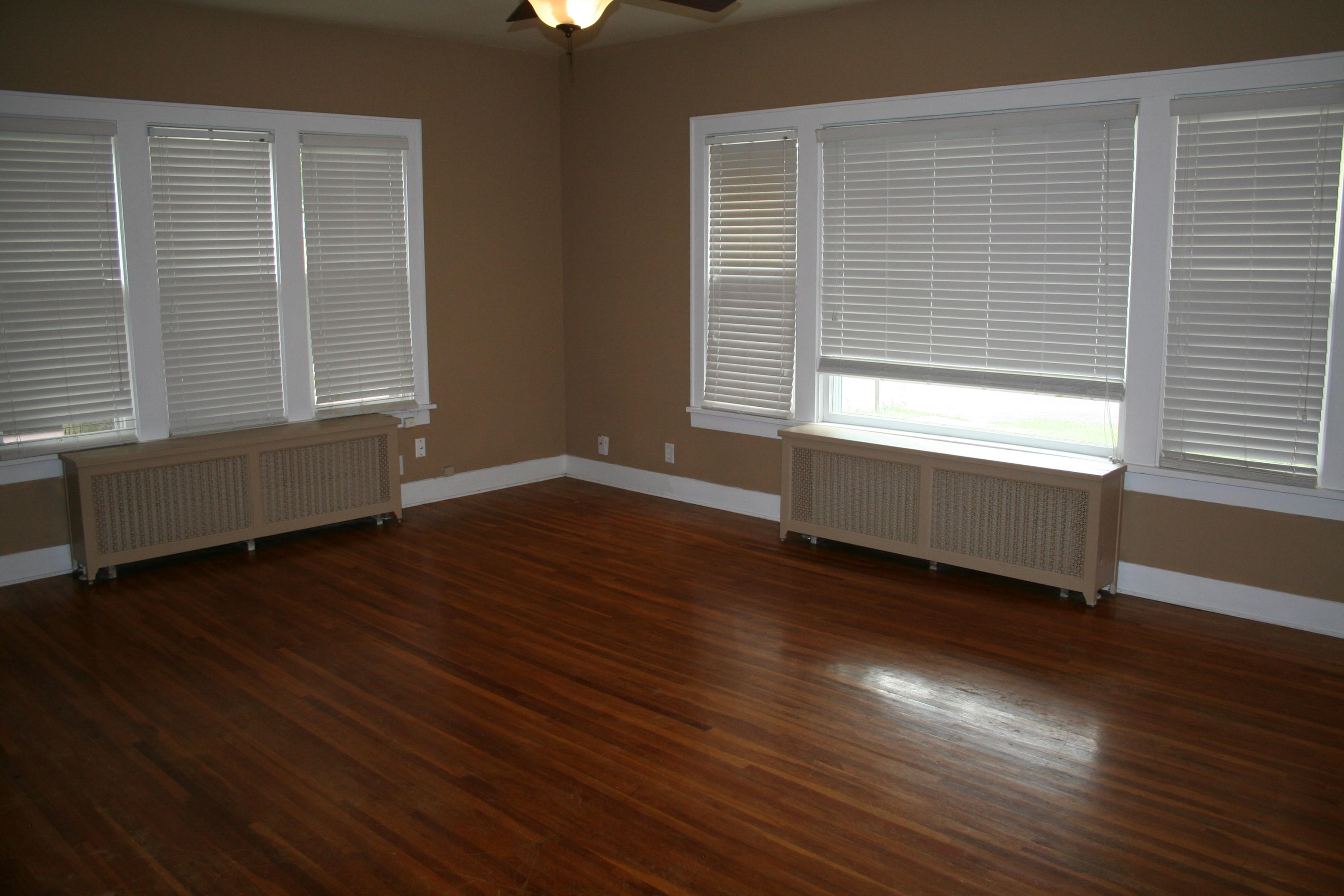 320 E 4th Ave