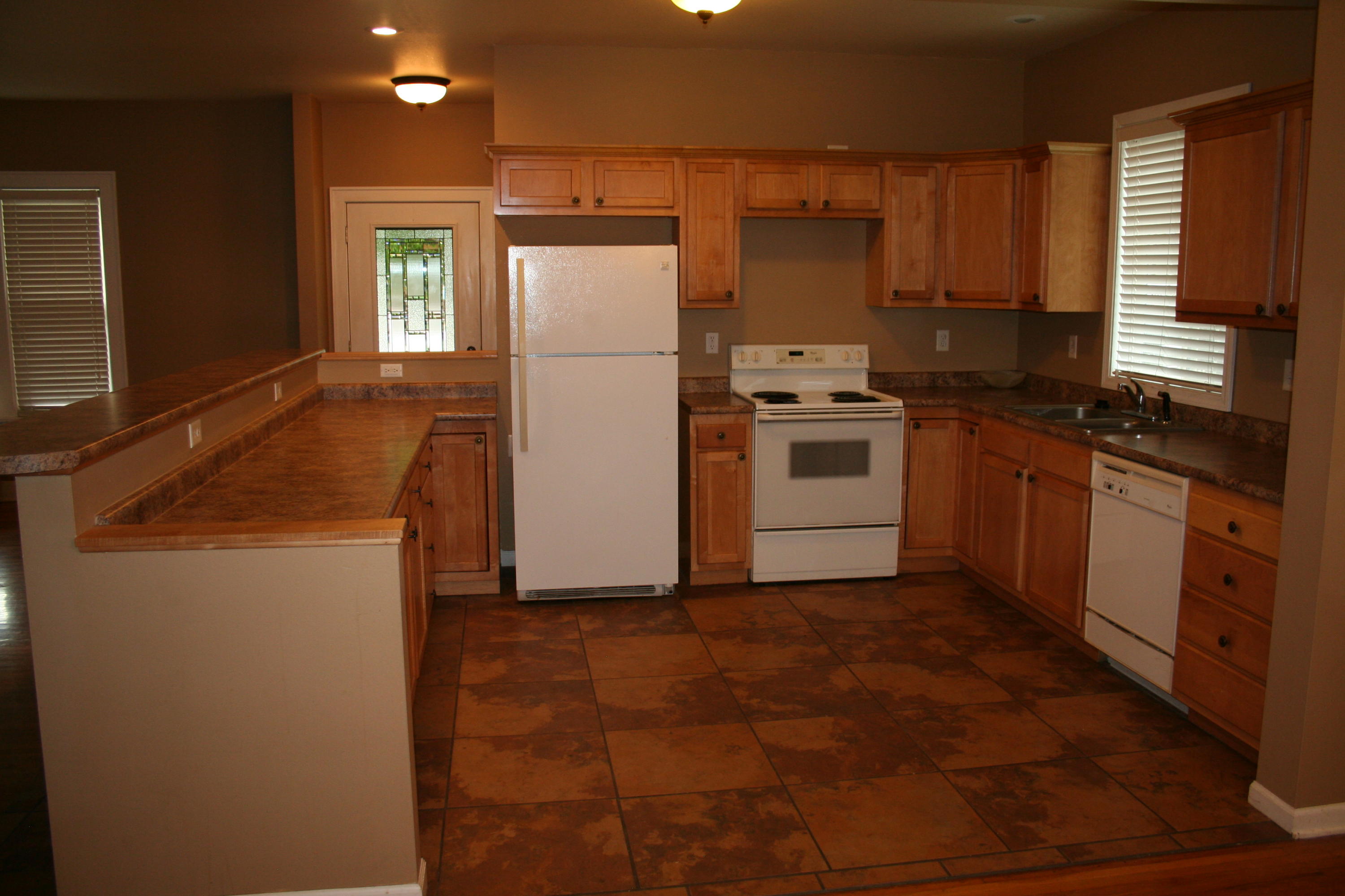 320 E 4th Ave