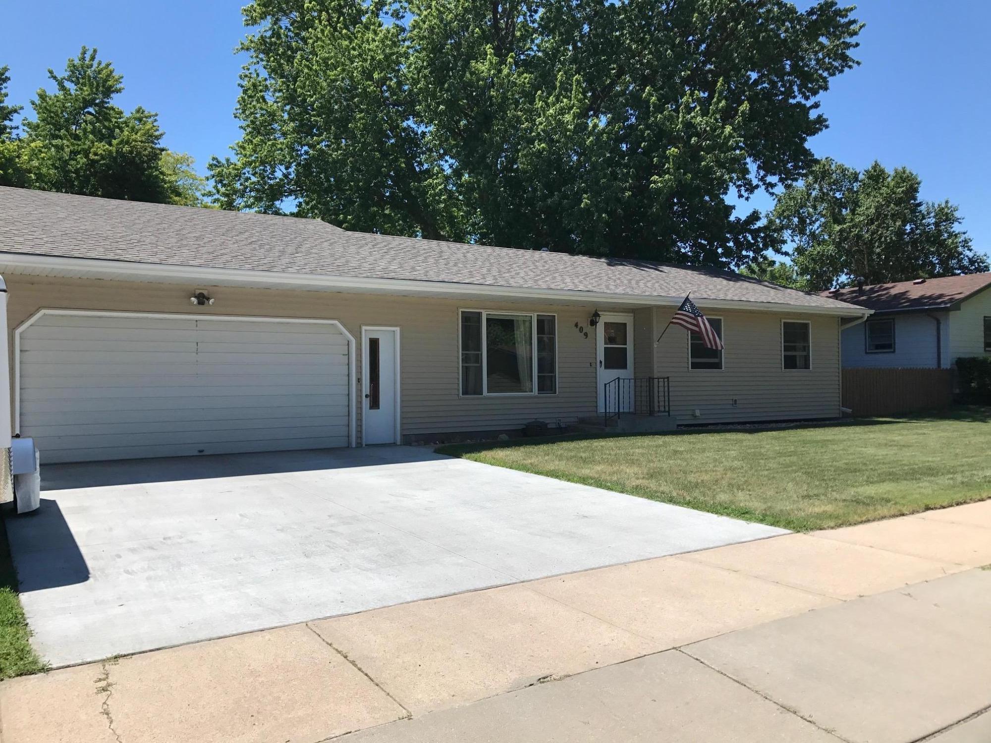 409 E 14th Ave
