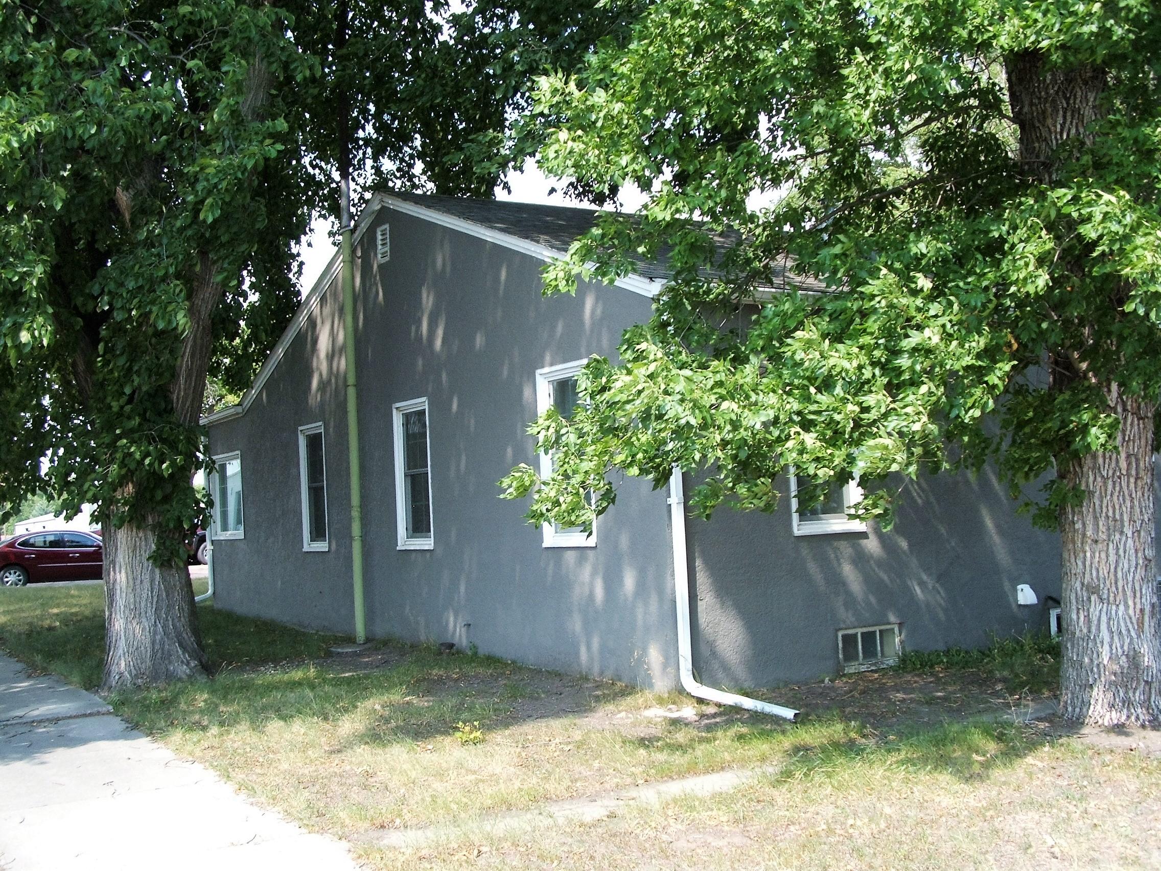 301 E Hanson Ave