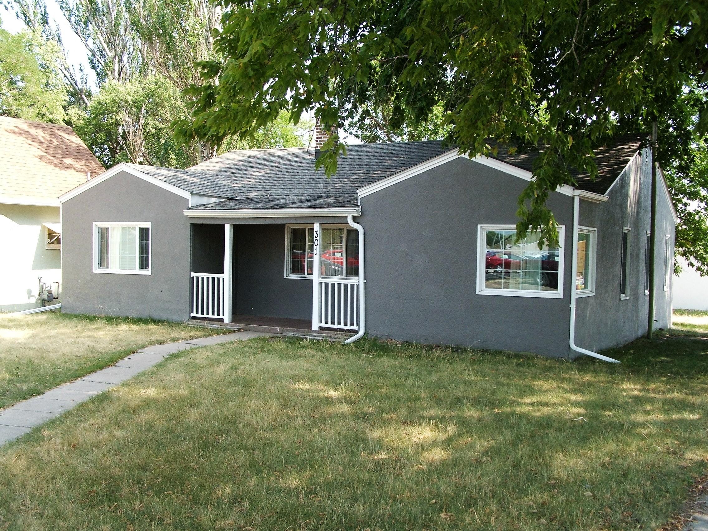301 E Hanson Ave
