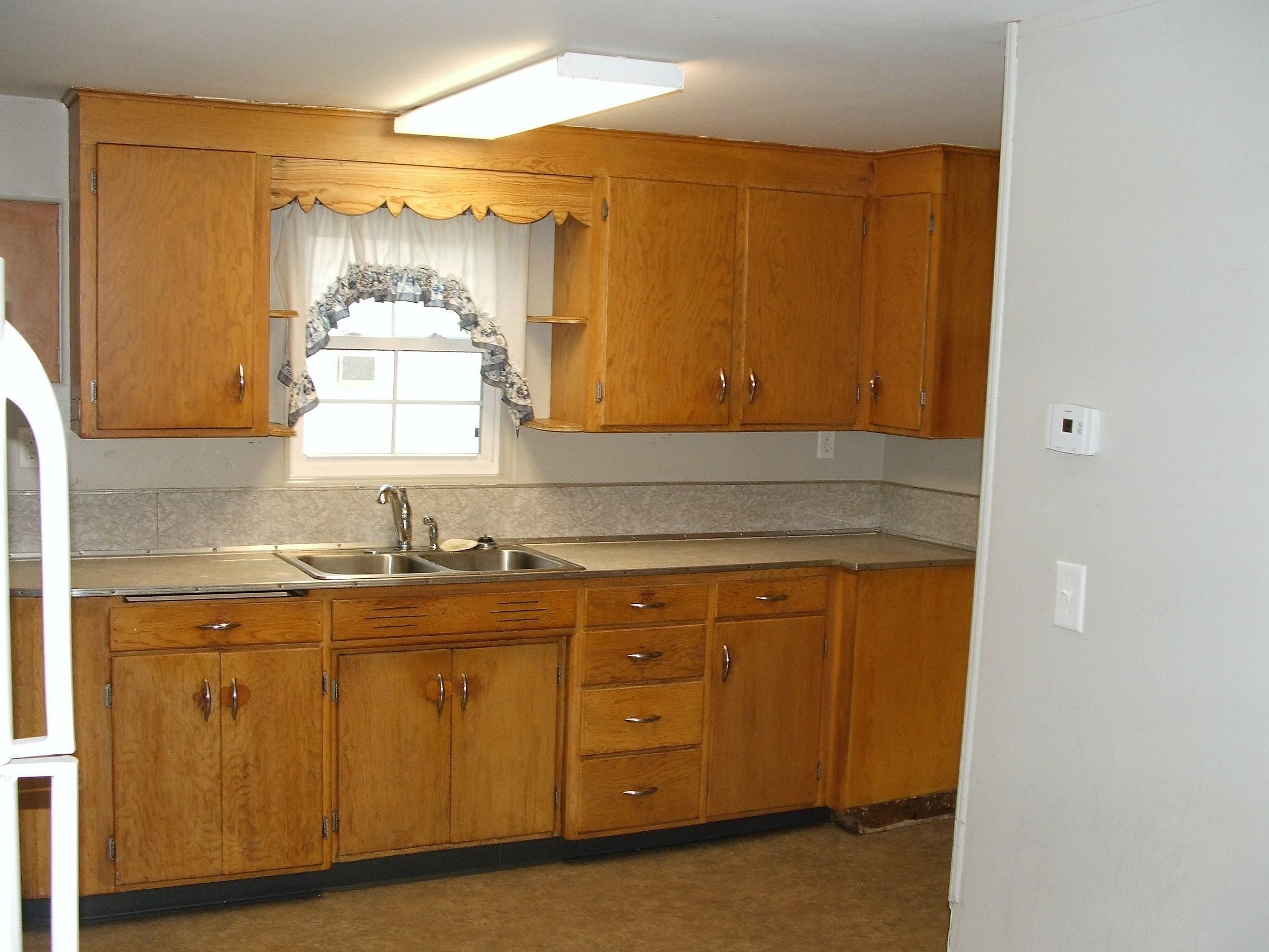 301 E Hanson Ave