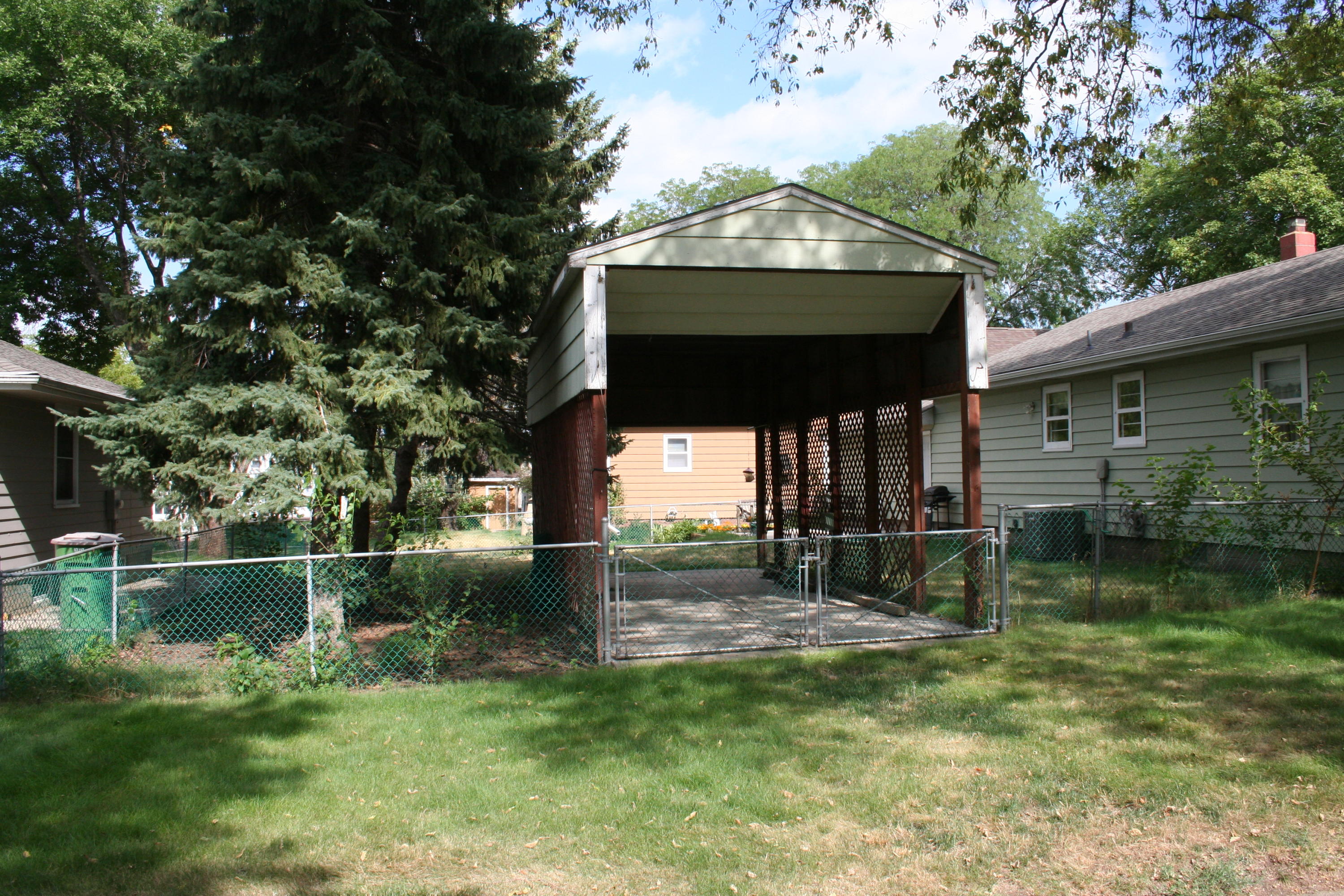 722 W Birch Ave