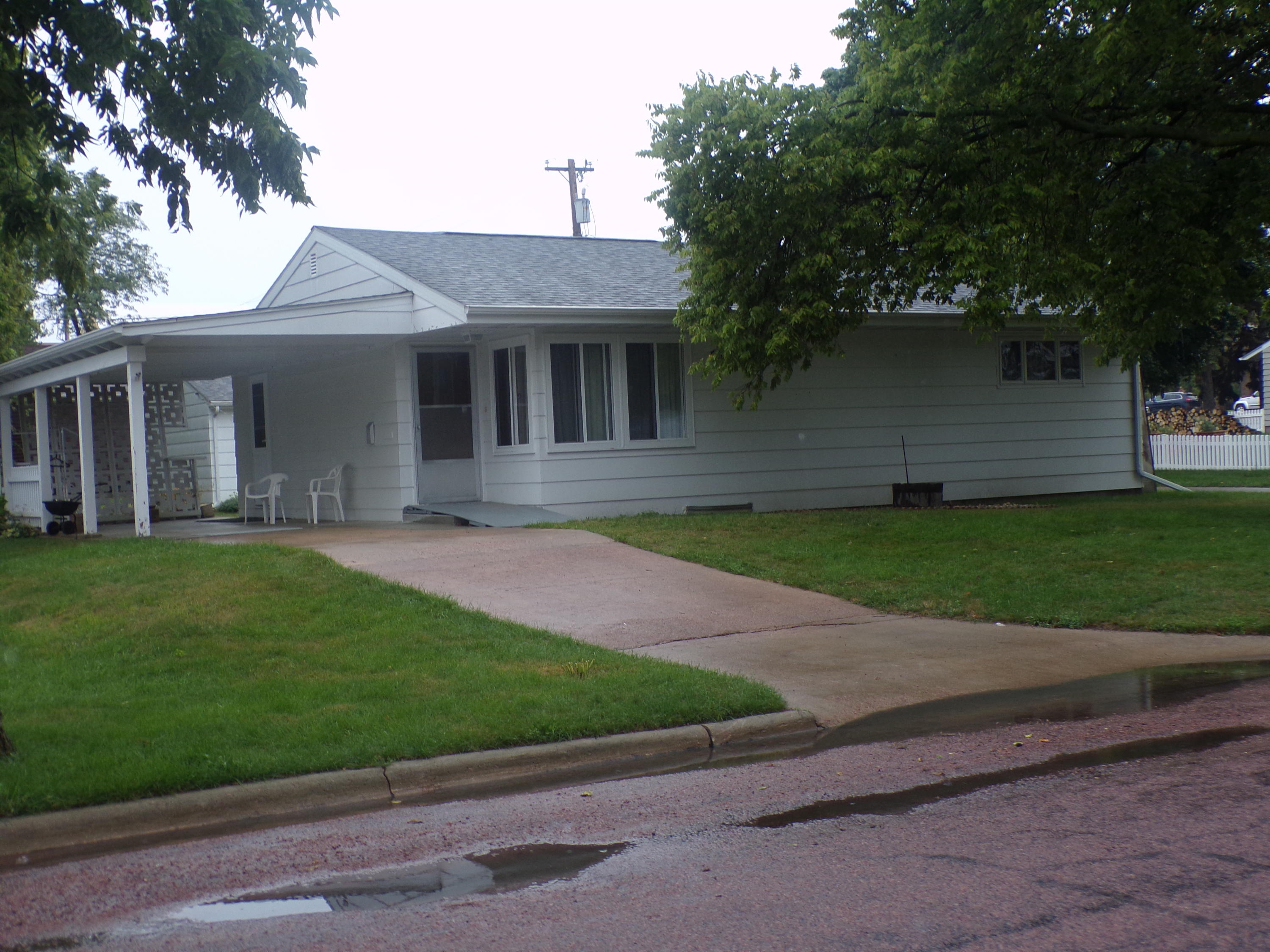 311 Reid St
