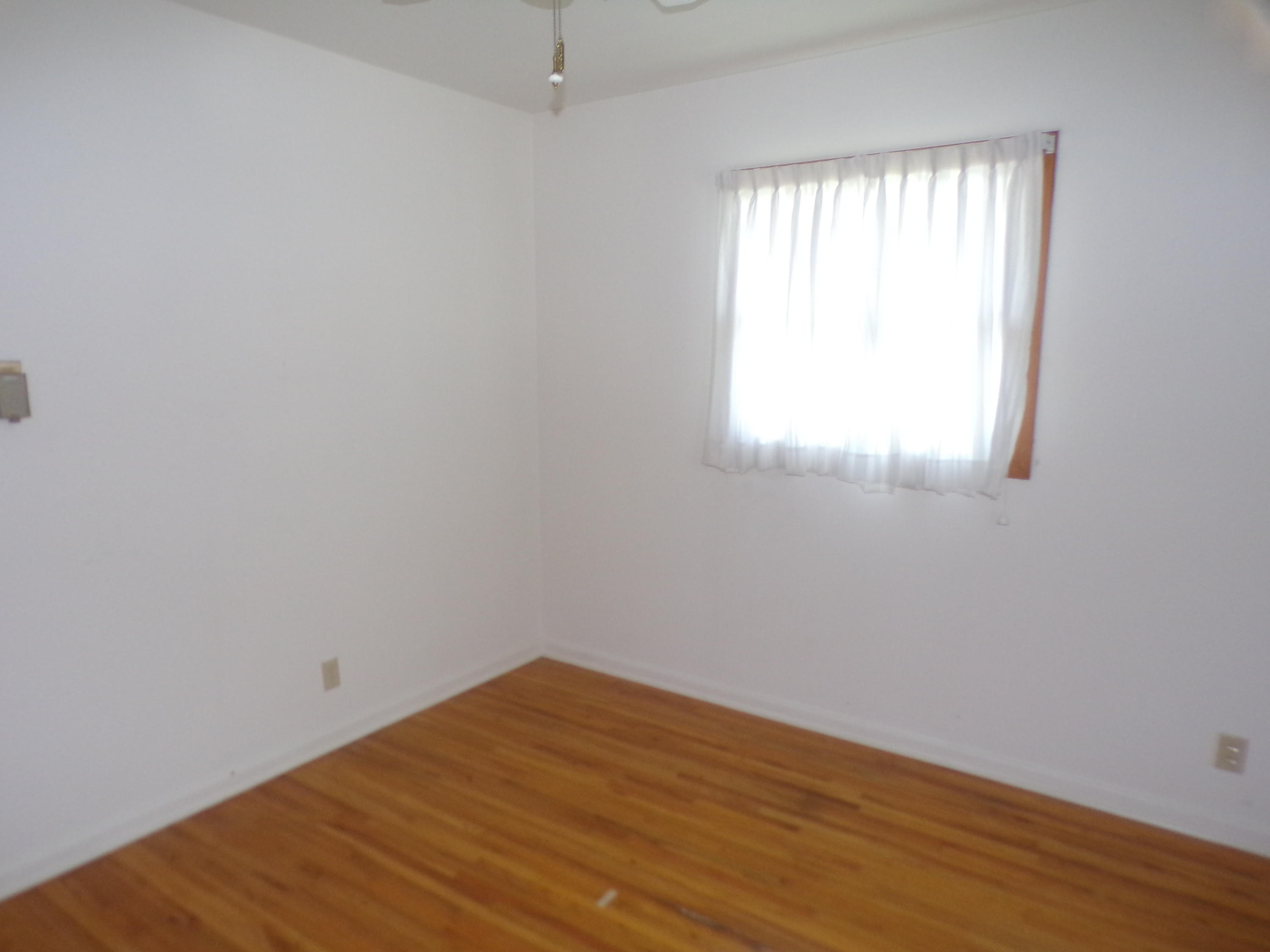 311 Reid St
