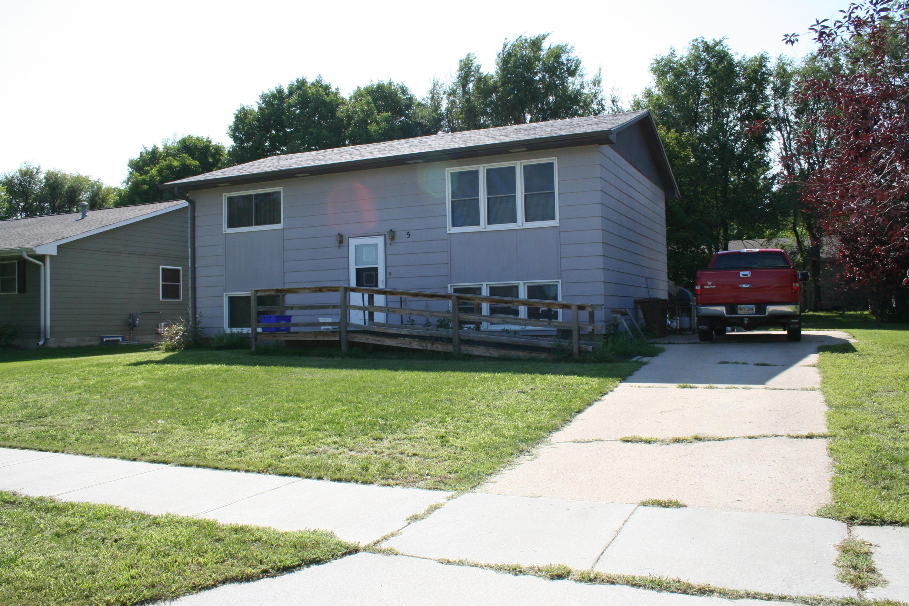 405 S Wallace
