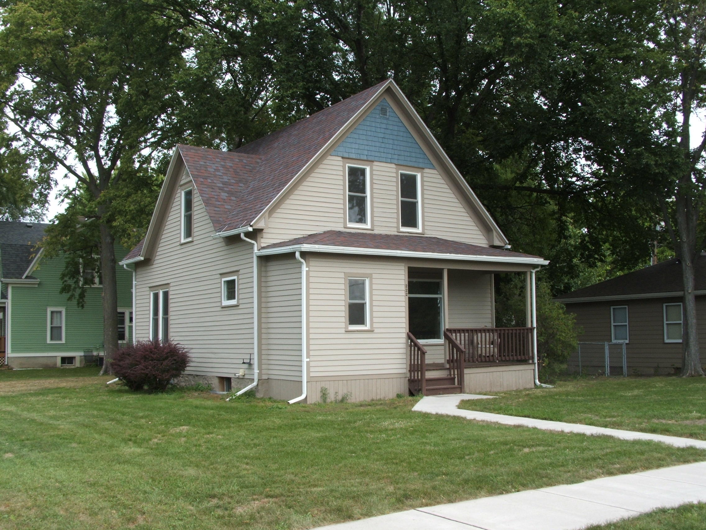222 W 6th Ave