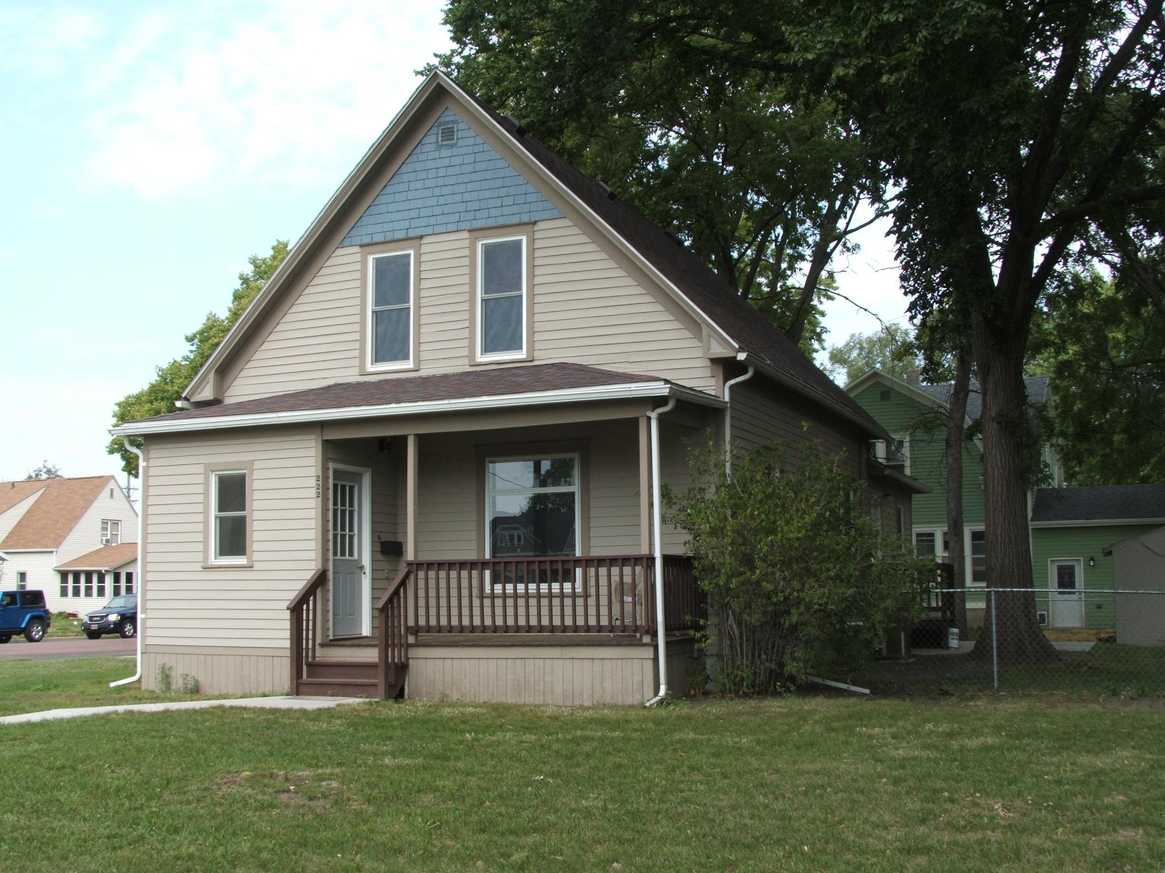 222 W 6th Ave