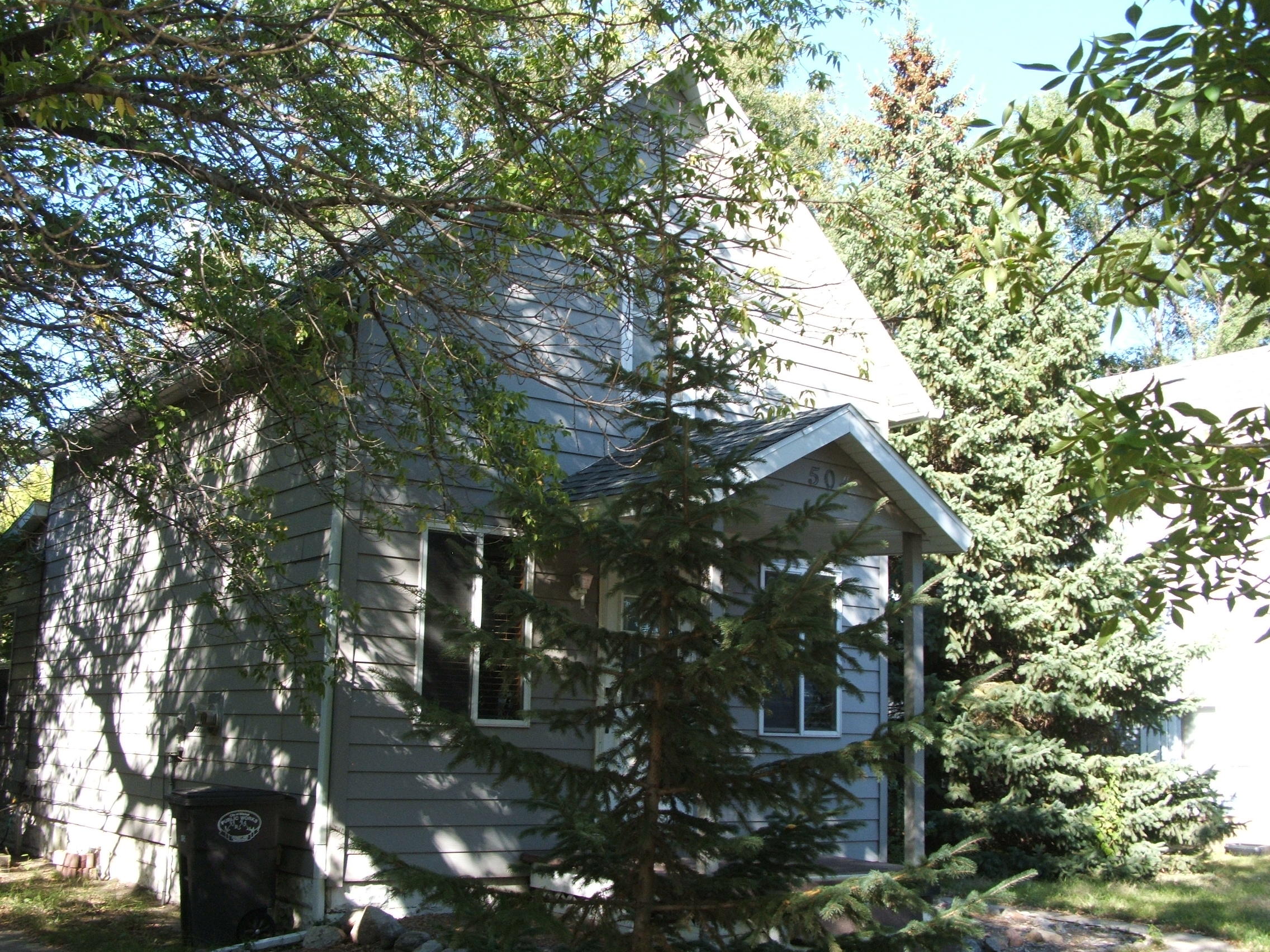 504 E Hanson Ave